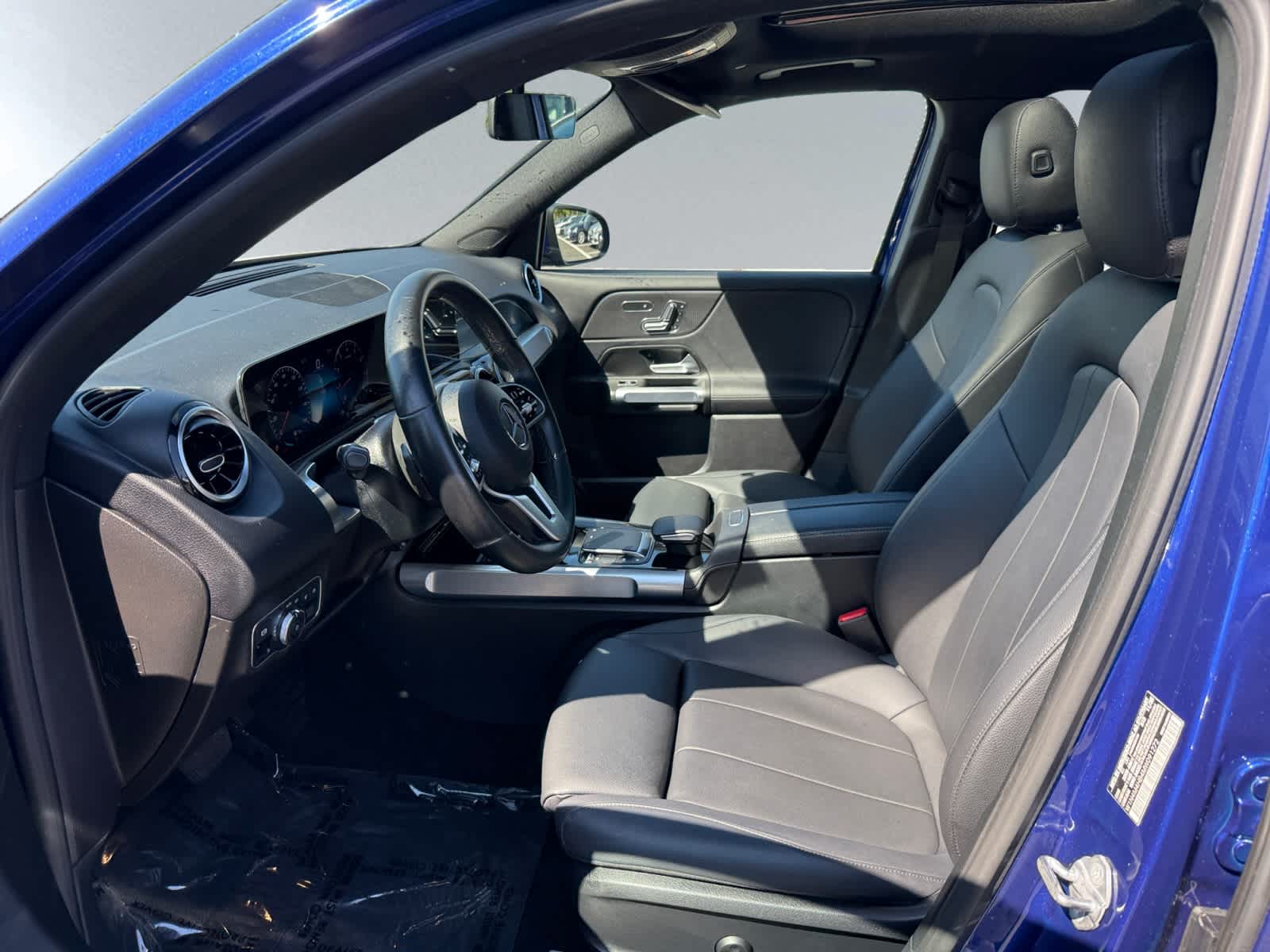 used 2021 Mercedes-Benz GLB 250 car, priced at $31,998
