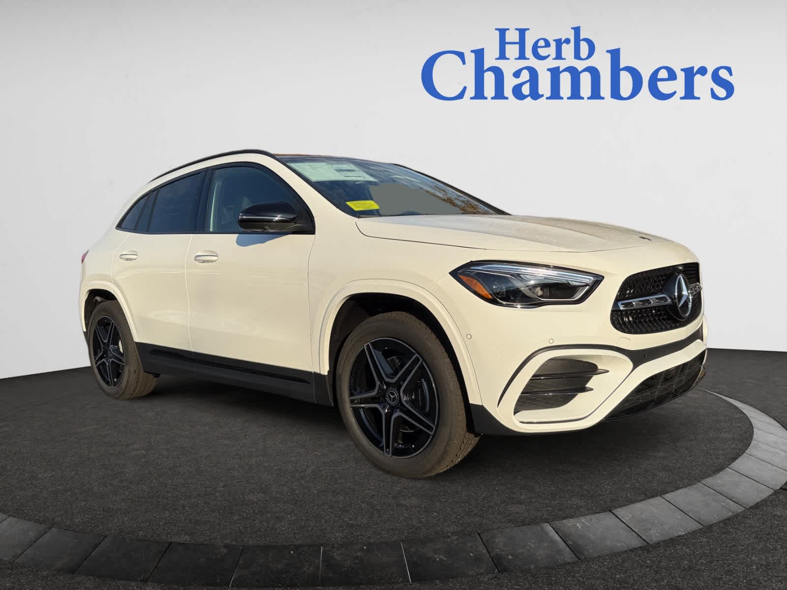 new 2025 Mercedes-Benz GLA 250 car