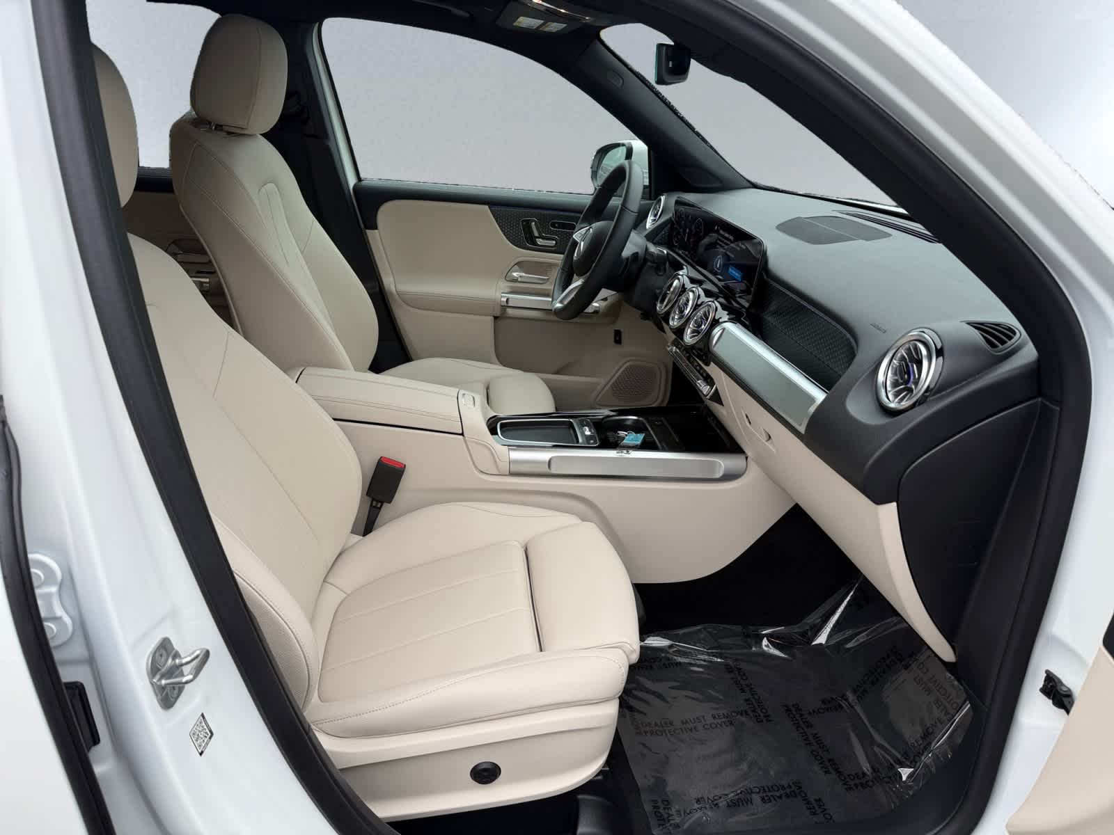 used 2025 Mercedes-Benz GLB 250 car, priced at $44,998