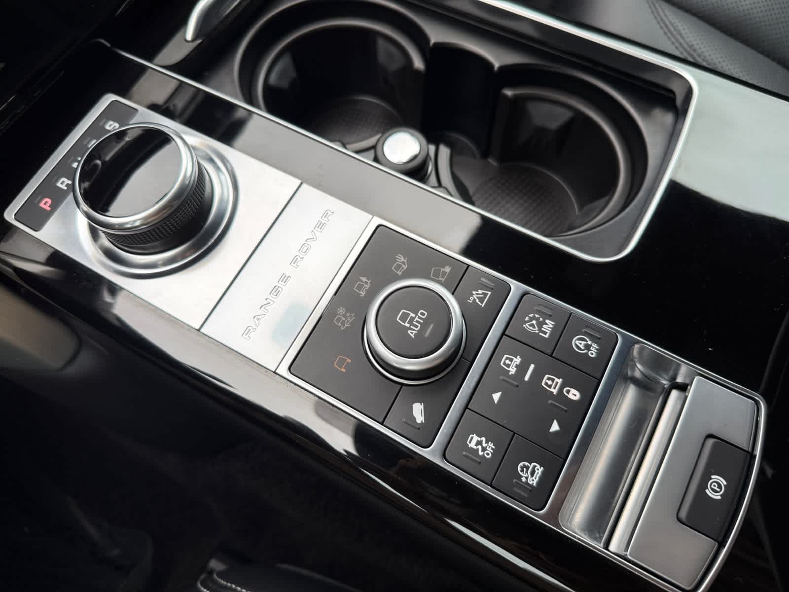 used 2017 Land Rover Range Rover car, priced at $33,998