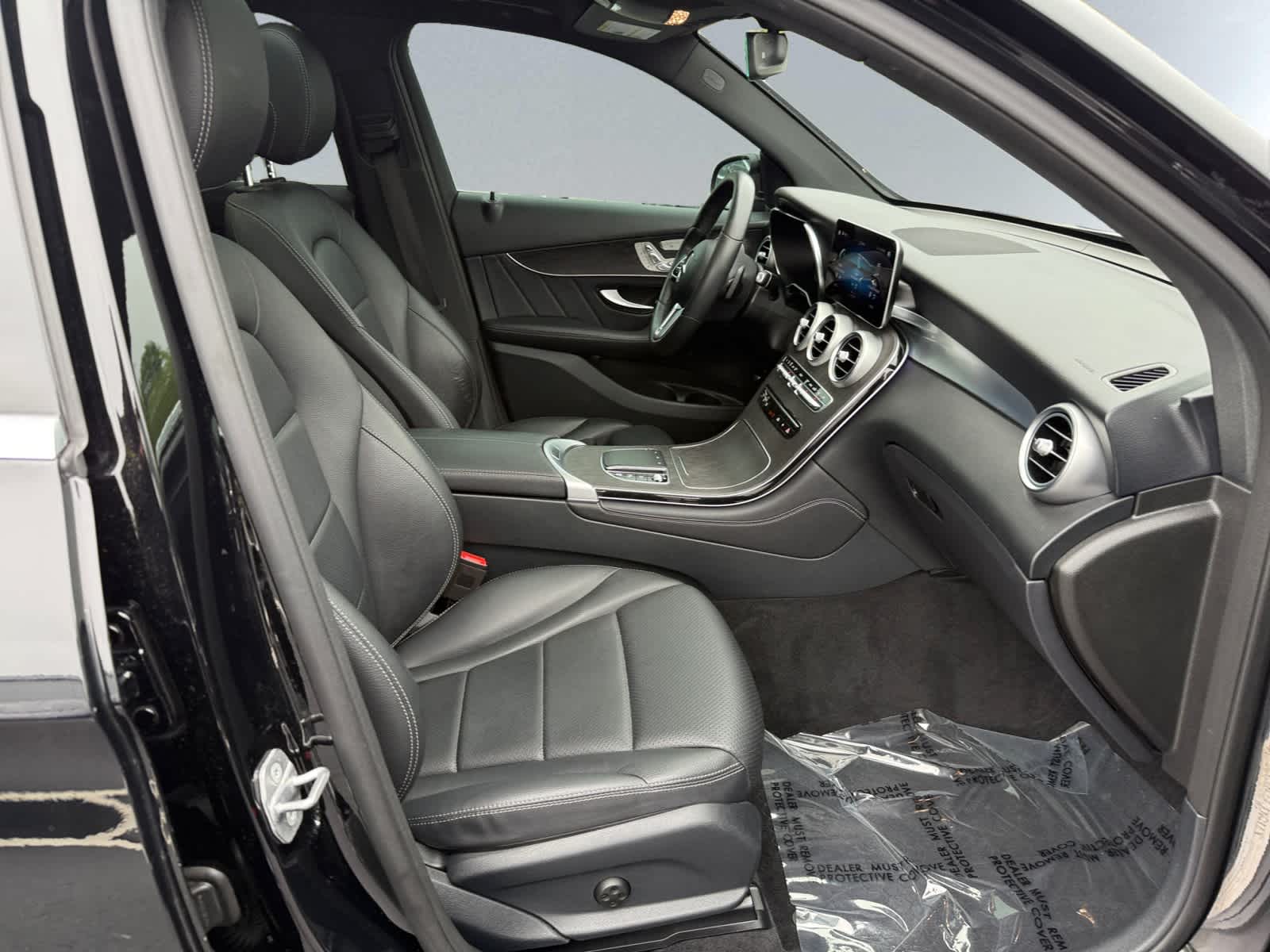 used 2021 Mercedes-Benz GLC 300 car, priced at $30,788