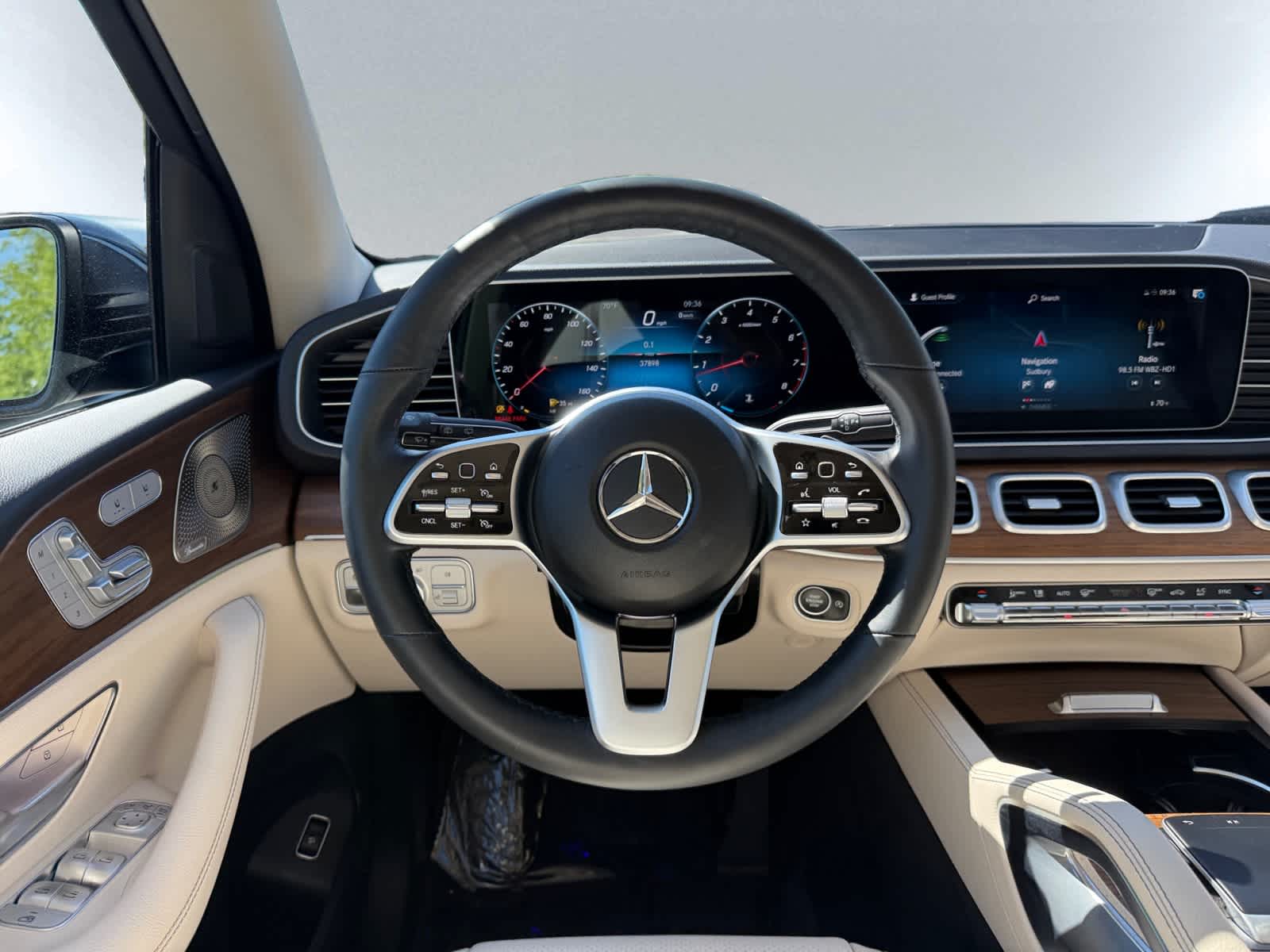 used 2022 Mercedes-Benz GLE 350 car, priced at $47,998
