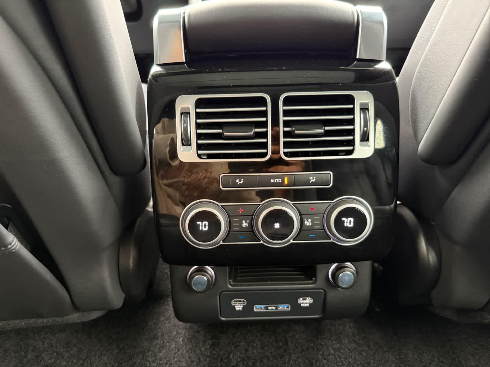 used 2017 Land Rover Range Rover car, priced at $33,998
