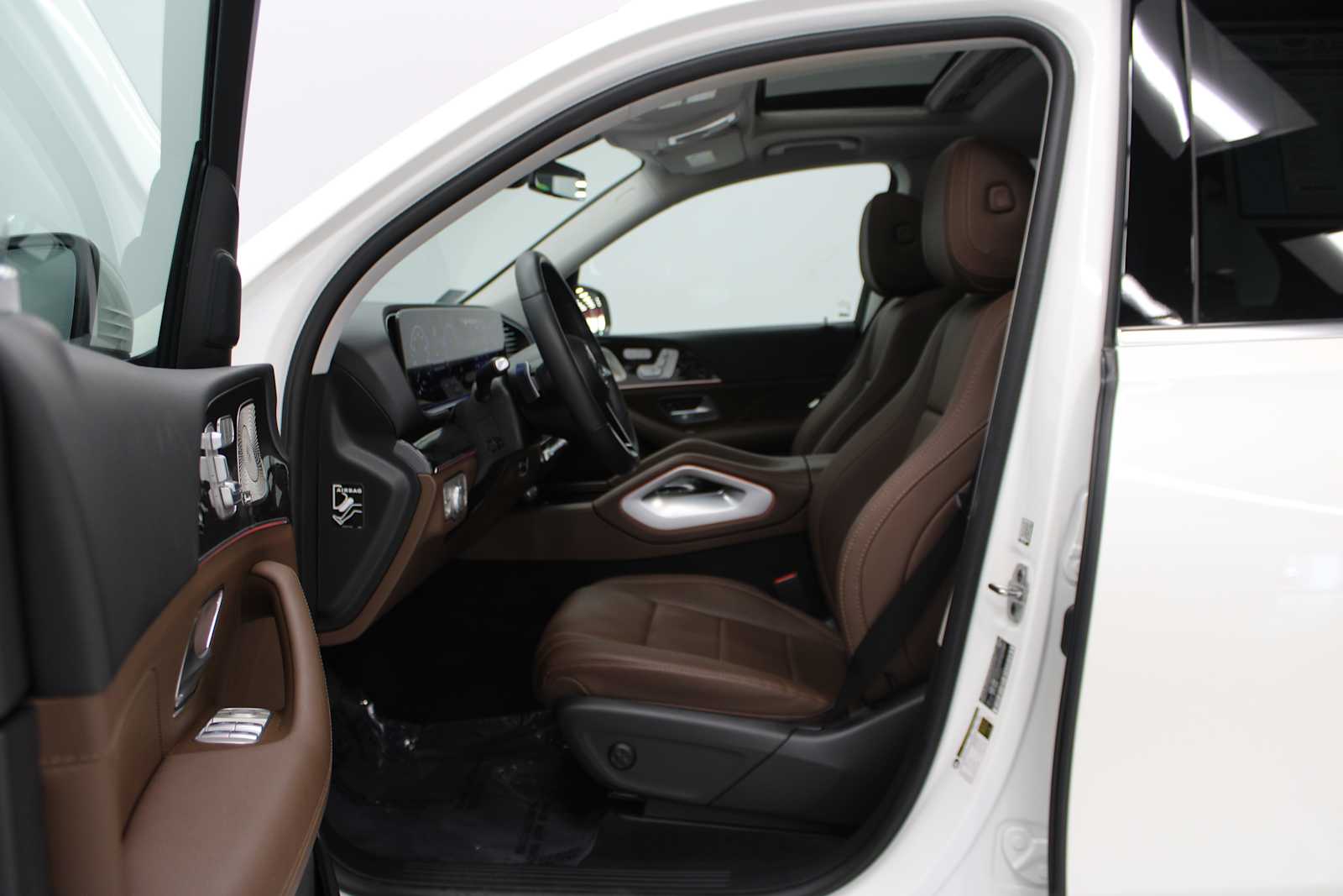 used 2024 Mercedes-Benz GLE 350 car, priced at $59,498