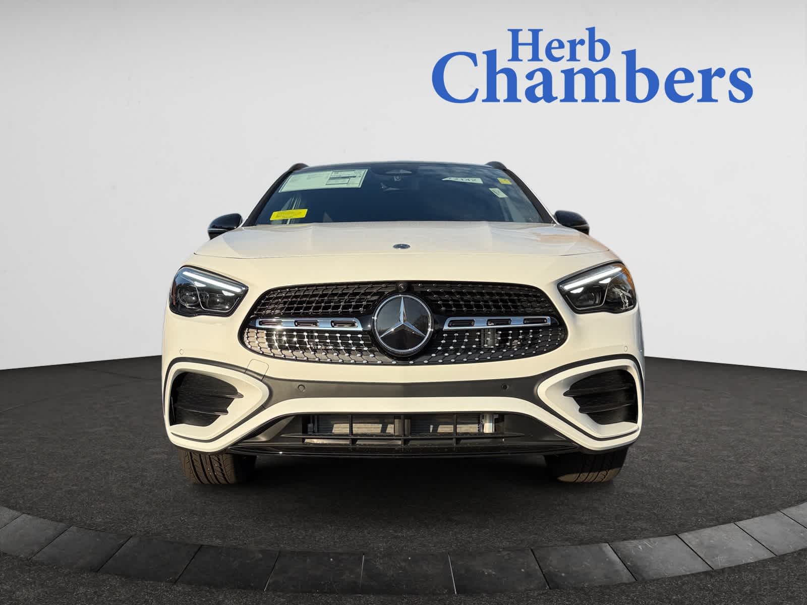 new 2025 Mercedes-Benz GLA 250 car