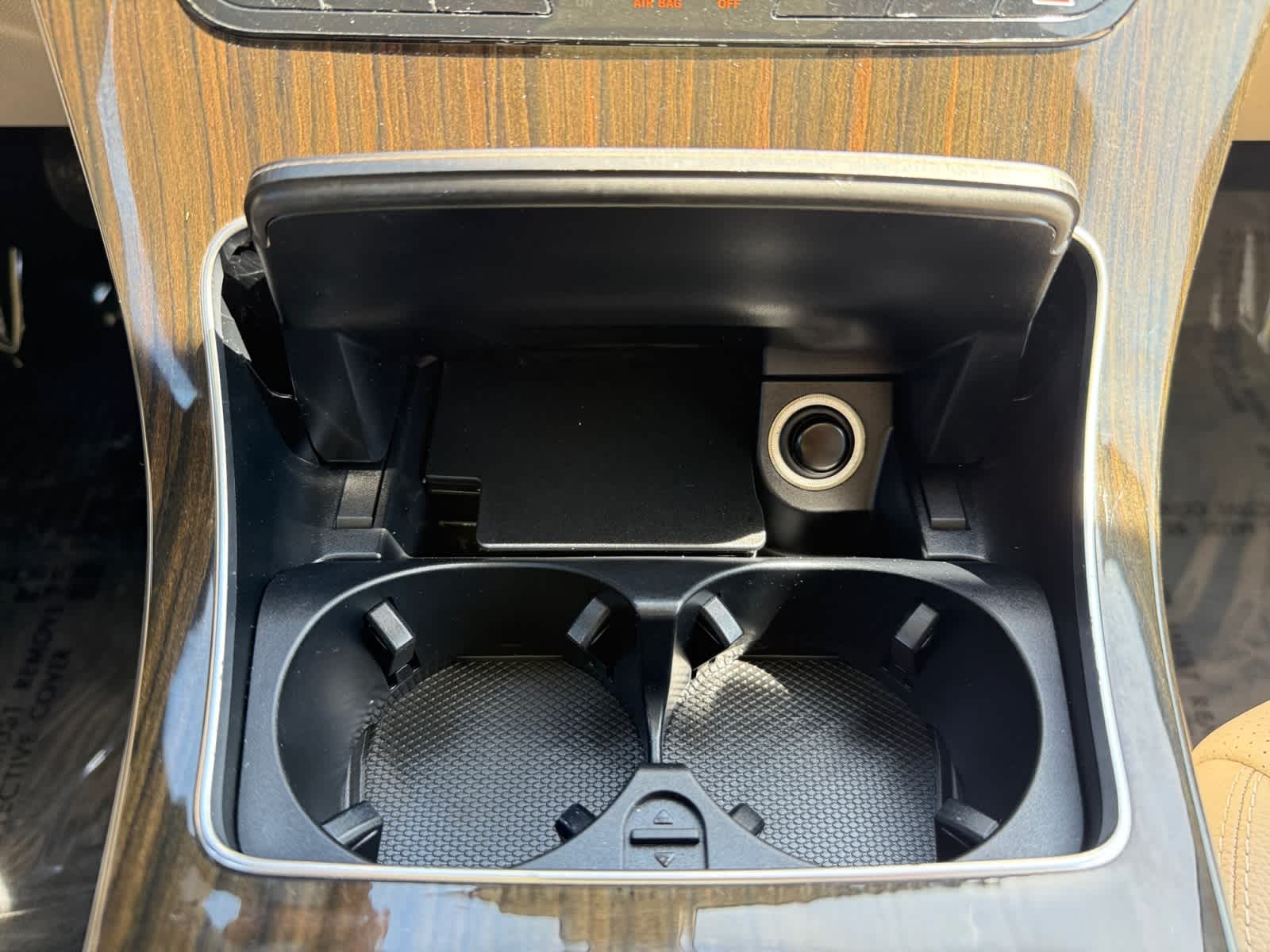 used 2019 Mercedes-Benz GLC 300 car, priced at $26,998