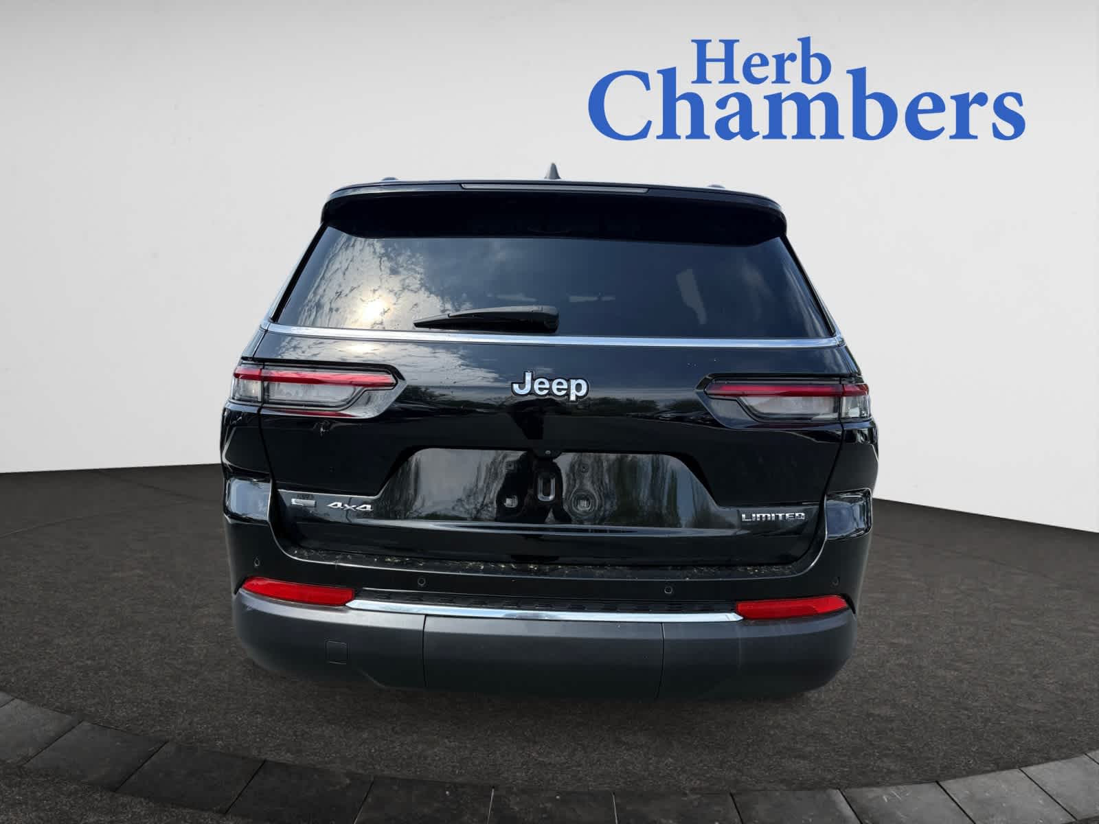 used 2021 Jeep Grand Cherokee L car, priced at $29,788