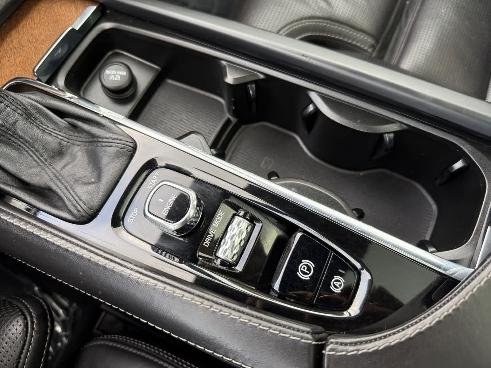 used 2017 Volvo XC90 car, priced at $21,488
