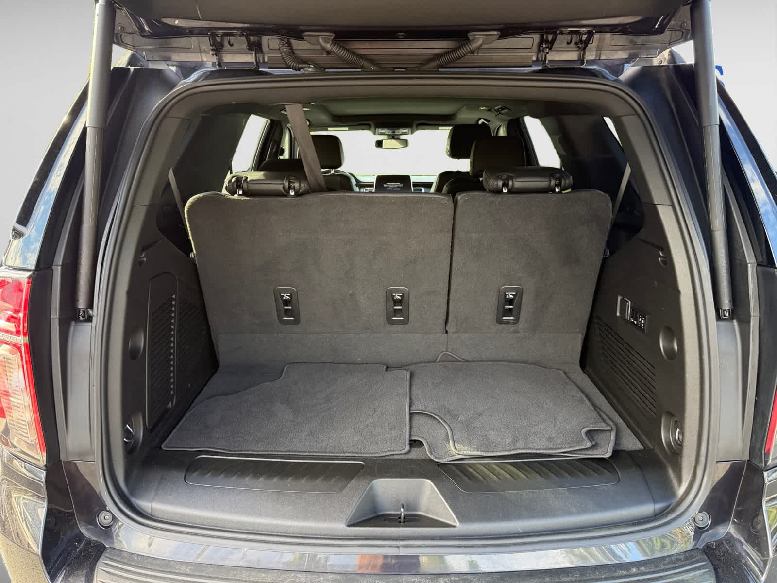used 2022 Chevrolet Tahoe car, priced at $49,998