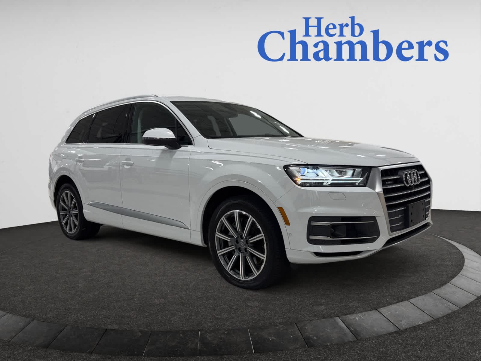 used 2019 Audi Q7 car