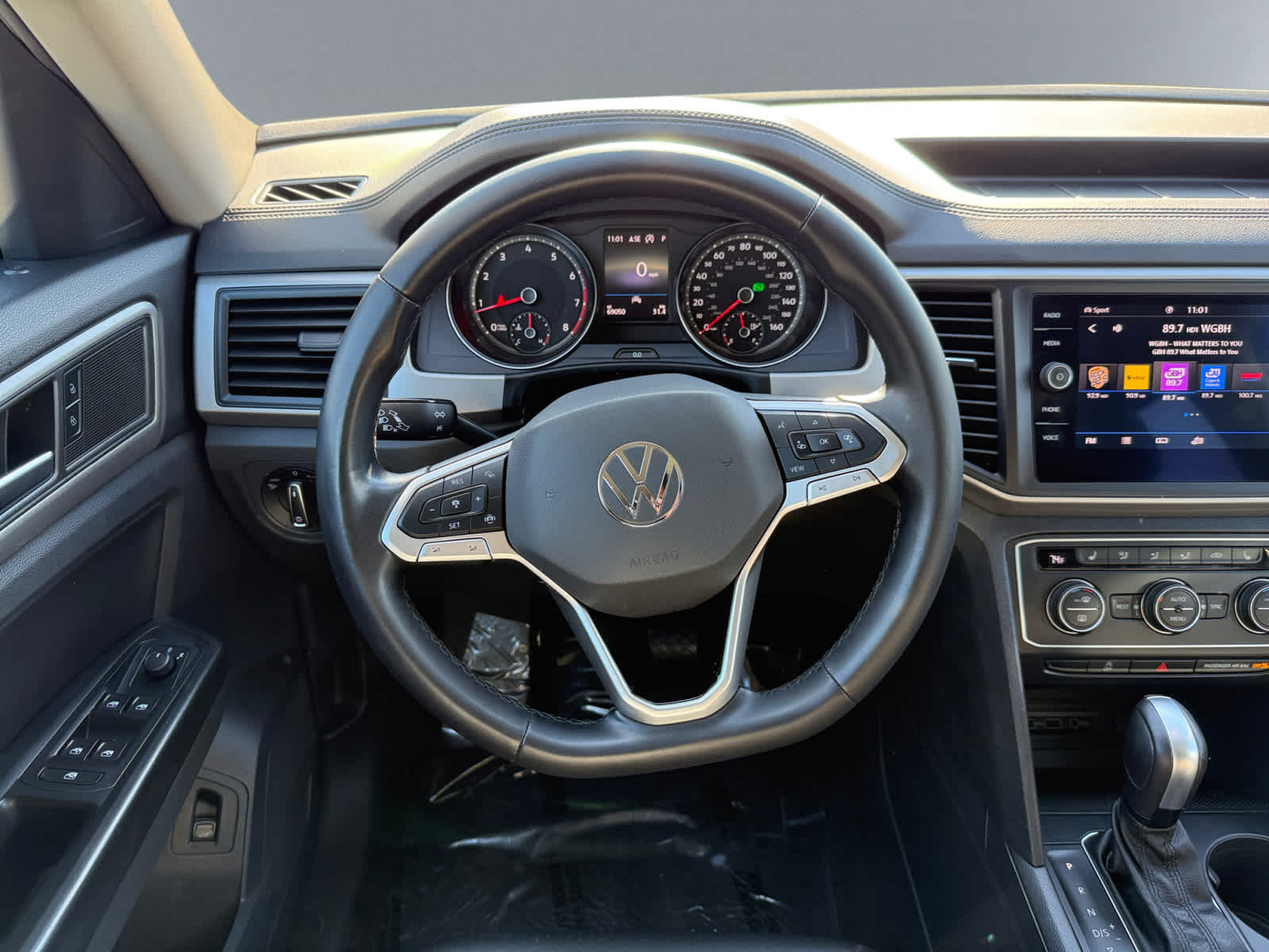 used 2021 Volkswagen Atlas car, priced at $24,998