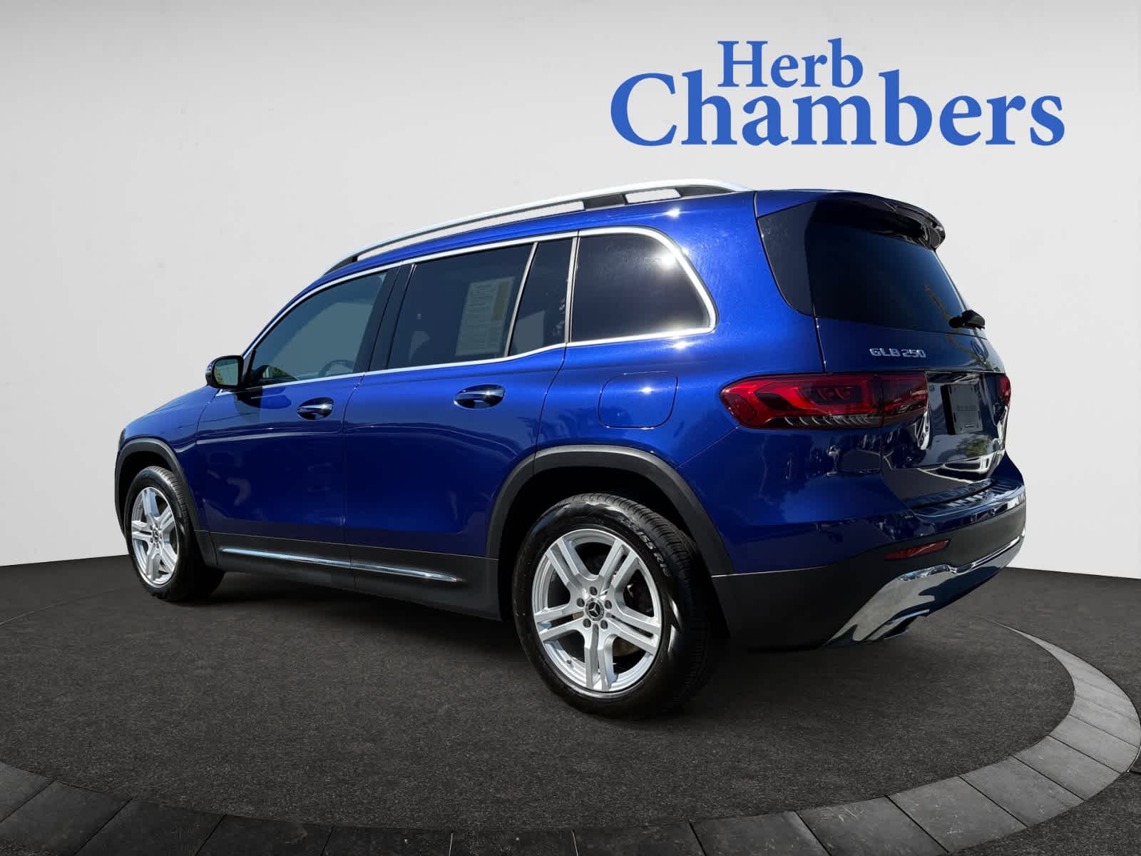 used 2021 Mercedes-Benz GLB 250 car, priced at $31,998