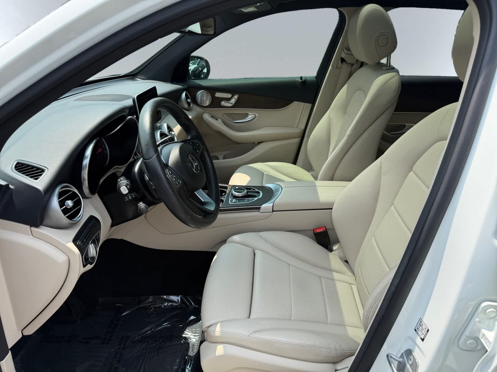used 2018 Mercedes-Benz GLC 300 car, priced at $19,488