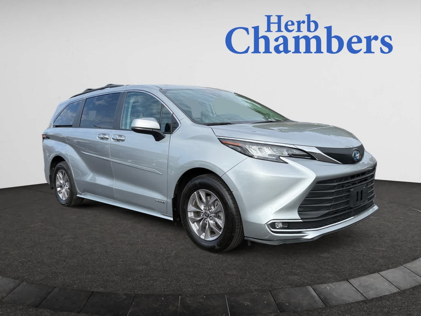 used 2021 Toyota Sienna car, priced at $41,998