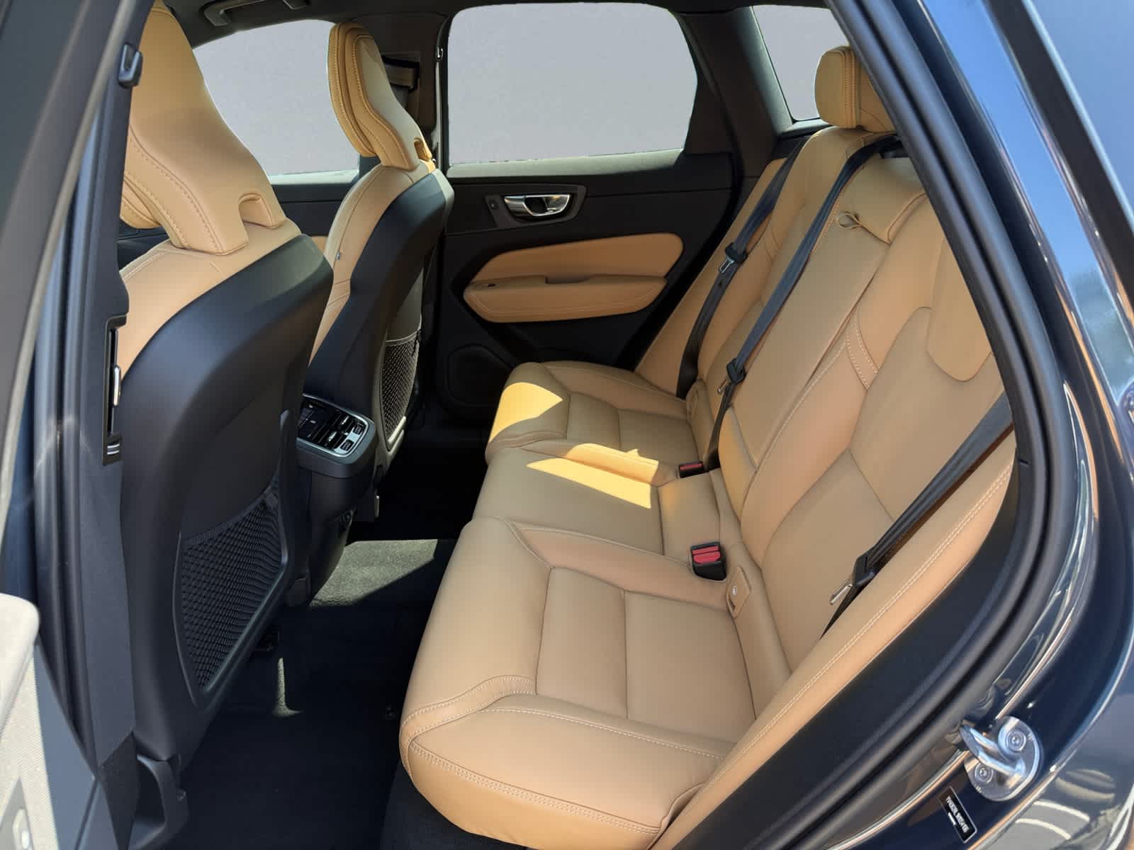 used 2022 Volvo XC60 car, priced at $39,488