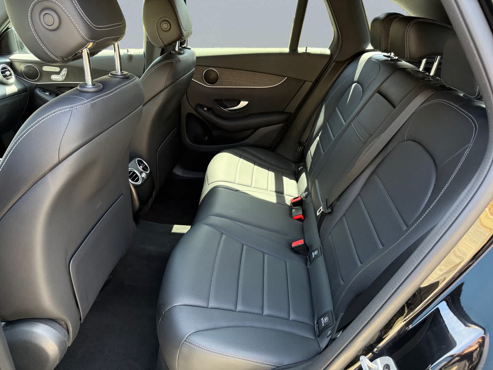 used 2022 Mercedes-Benz GLC 300 car, priced at $35,988
