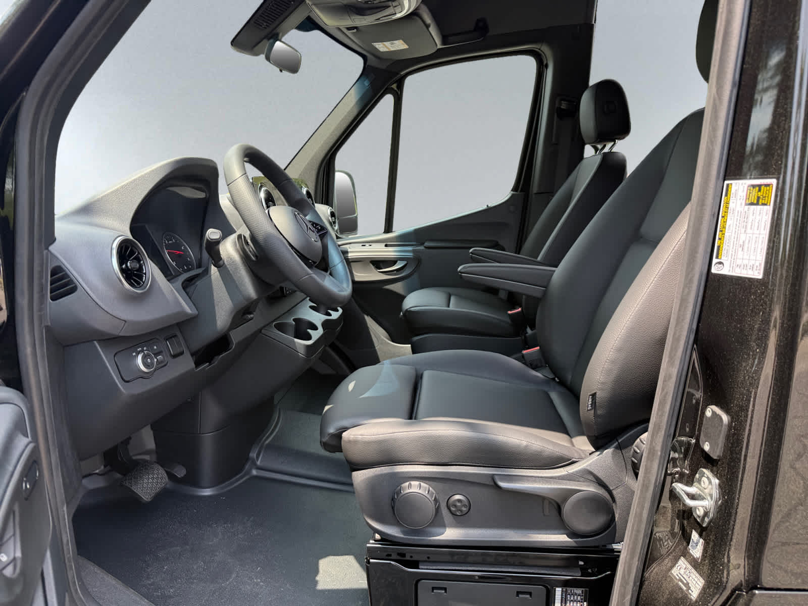 new 2025 Mercedes-Benz Sprinter 2500 car
