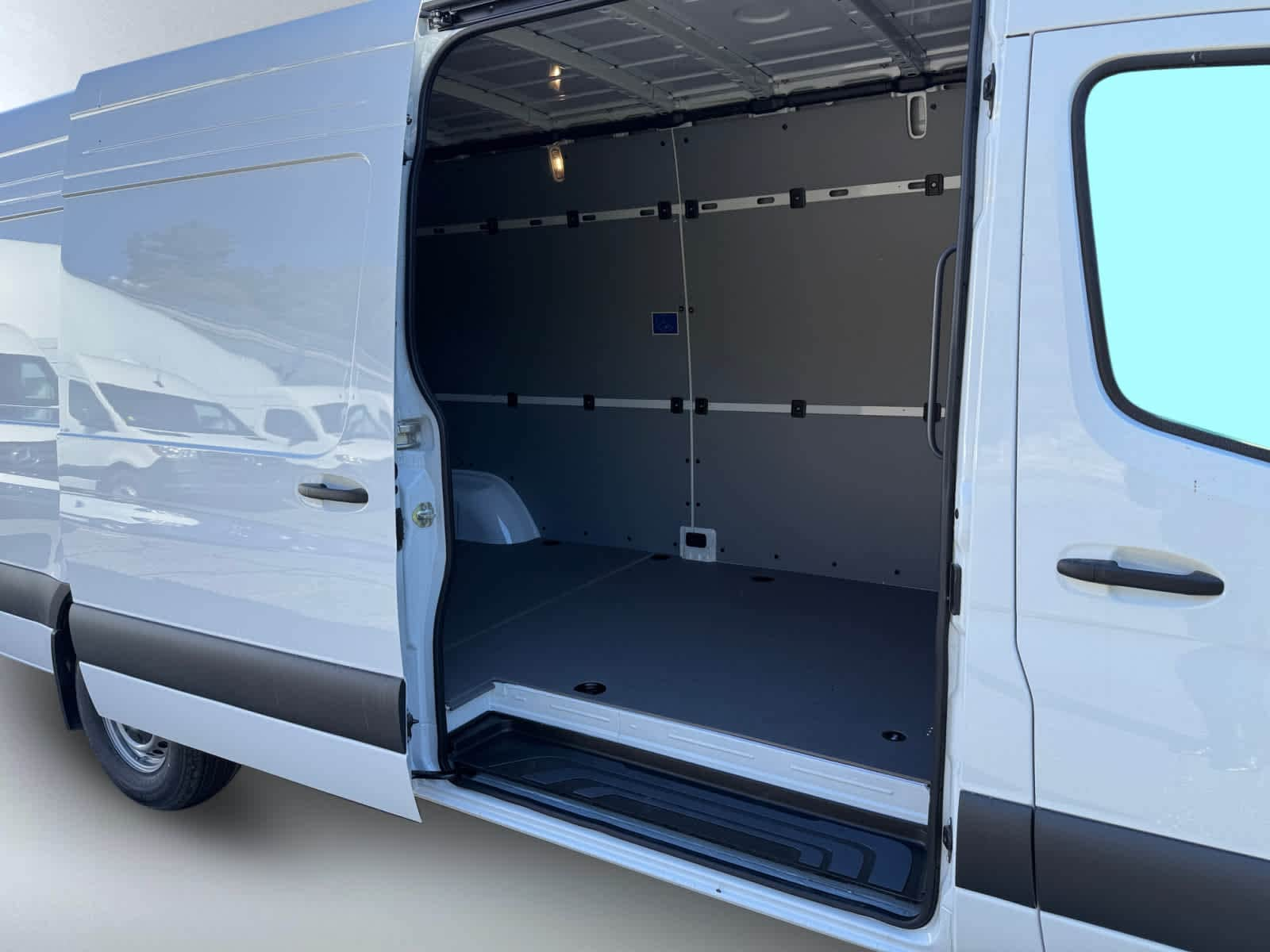 new 2024 Mercedes-Benz Sprinter car