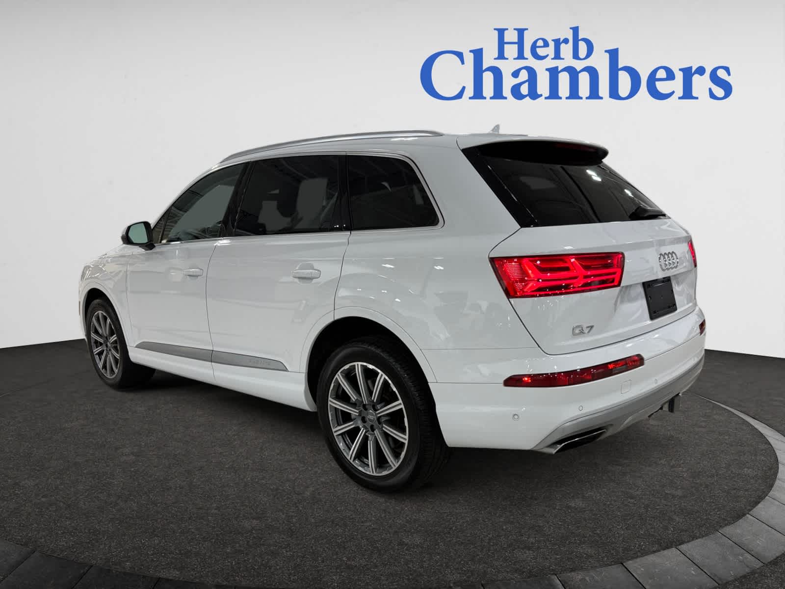 used 2019 Audi Q7 car