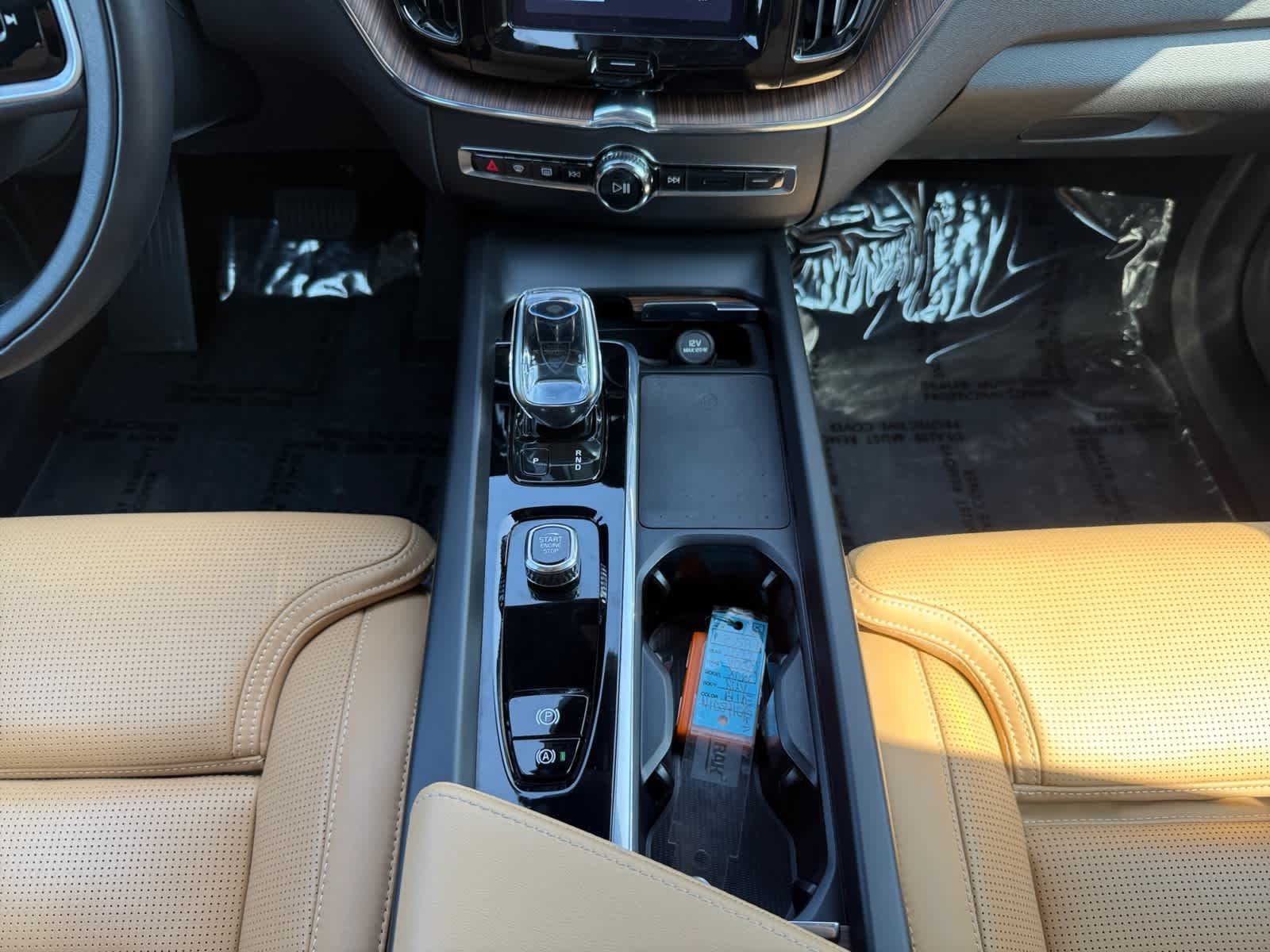 used 2022 Volvo XC60 car, priced at $39,488