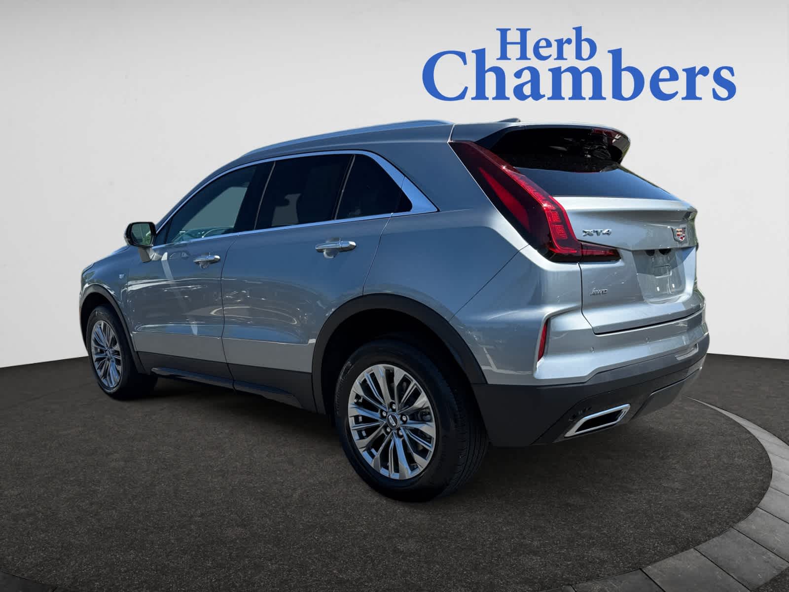 used 2024 Cadillac XT4 car, priced at $37,988