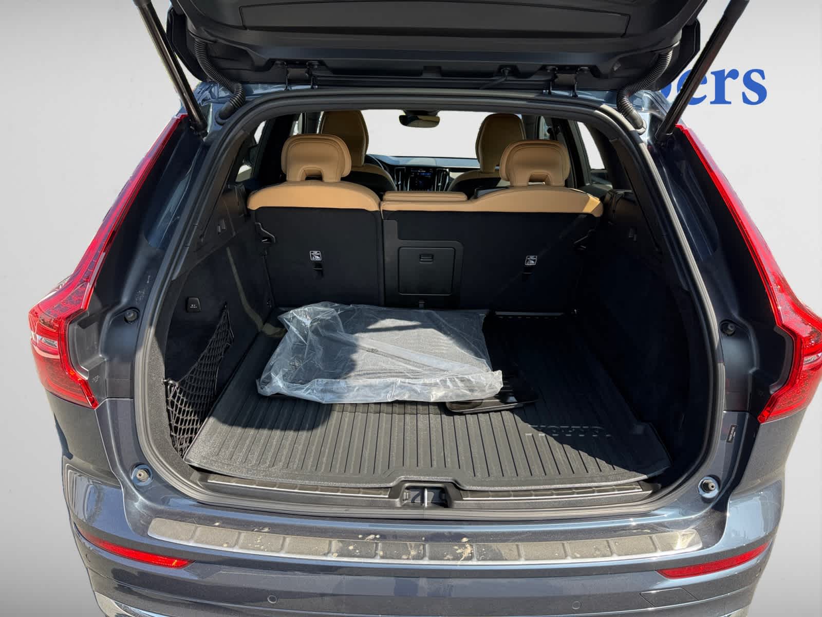 used 2022 Volvo XC60 car, priced at $39,488