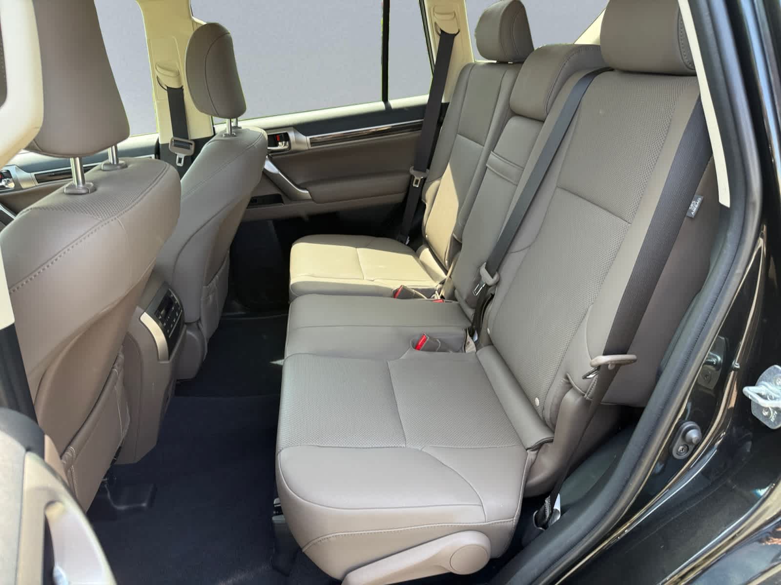 used 2023 Lexus GX 460 car, priced at $57,988