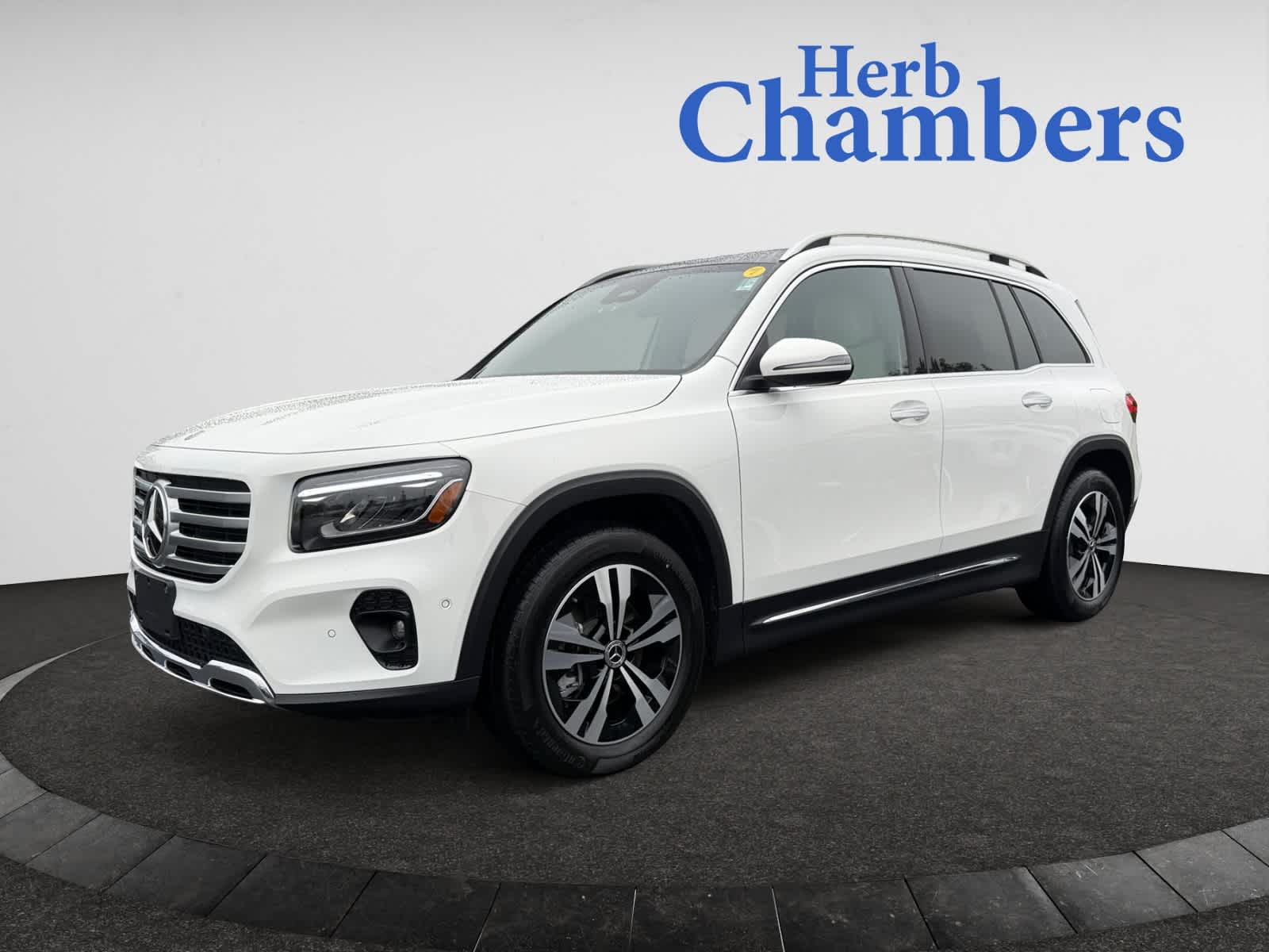 used 2025 Mercedes-Benz GLB 250 car, priced at $44,998