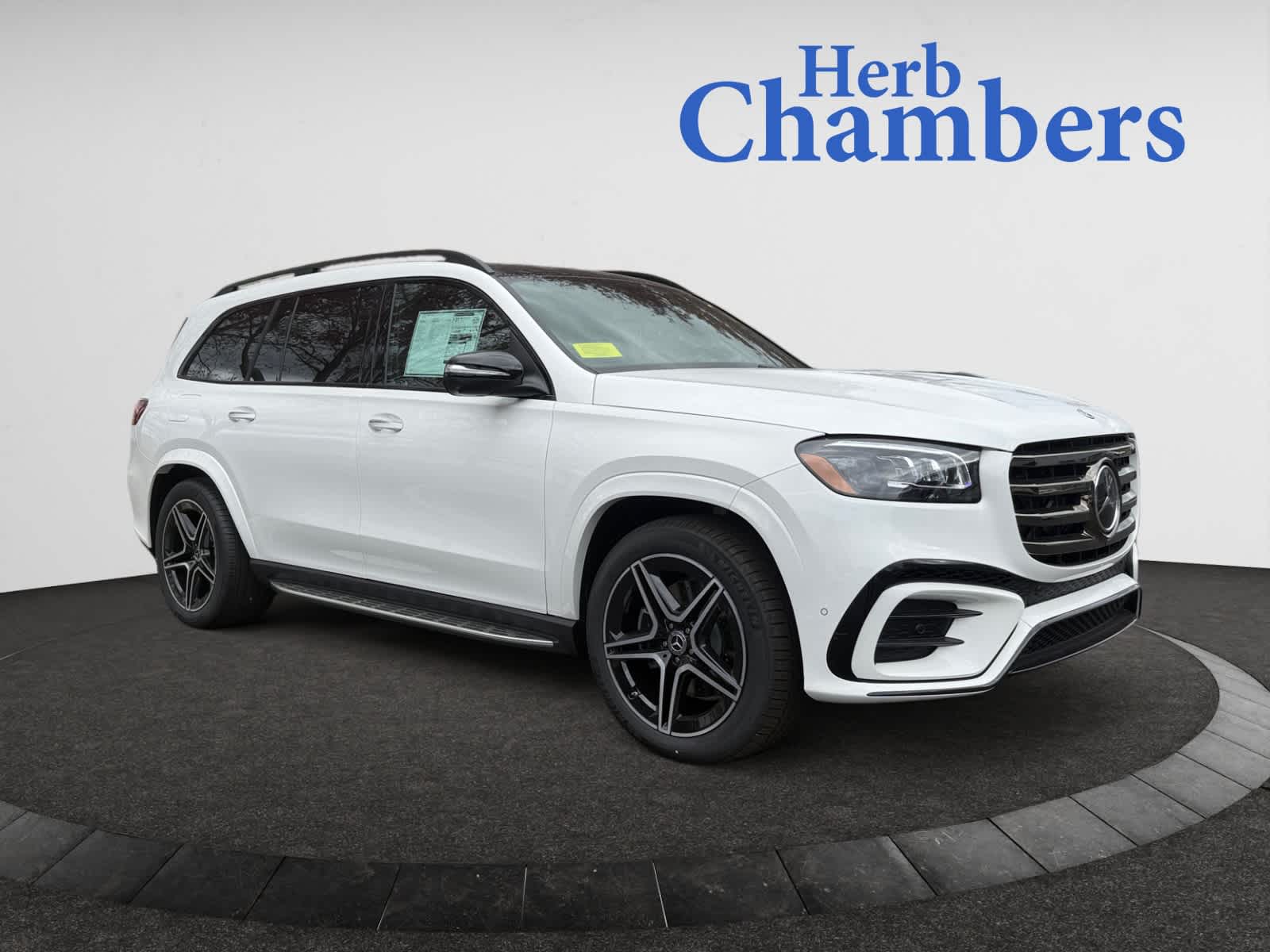 new 2025 Mercedes-Benz GLS 450 car