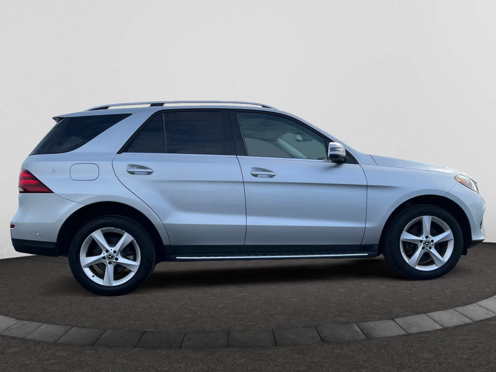 used 2018 Mercedes-Benz GLE 350 car, priced at $27,998