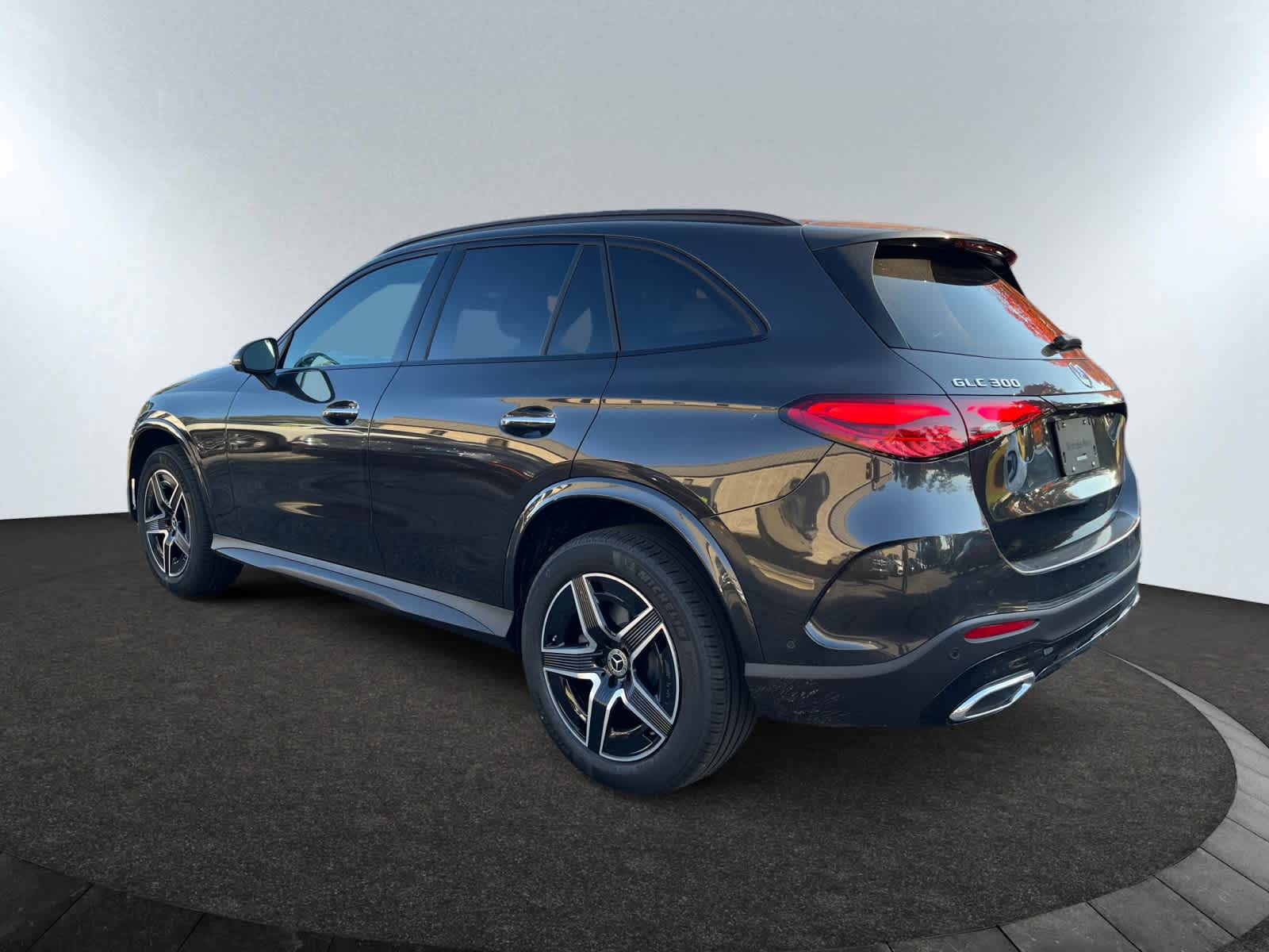 new 2025 Mercedes-Benz GLC 300 car