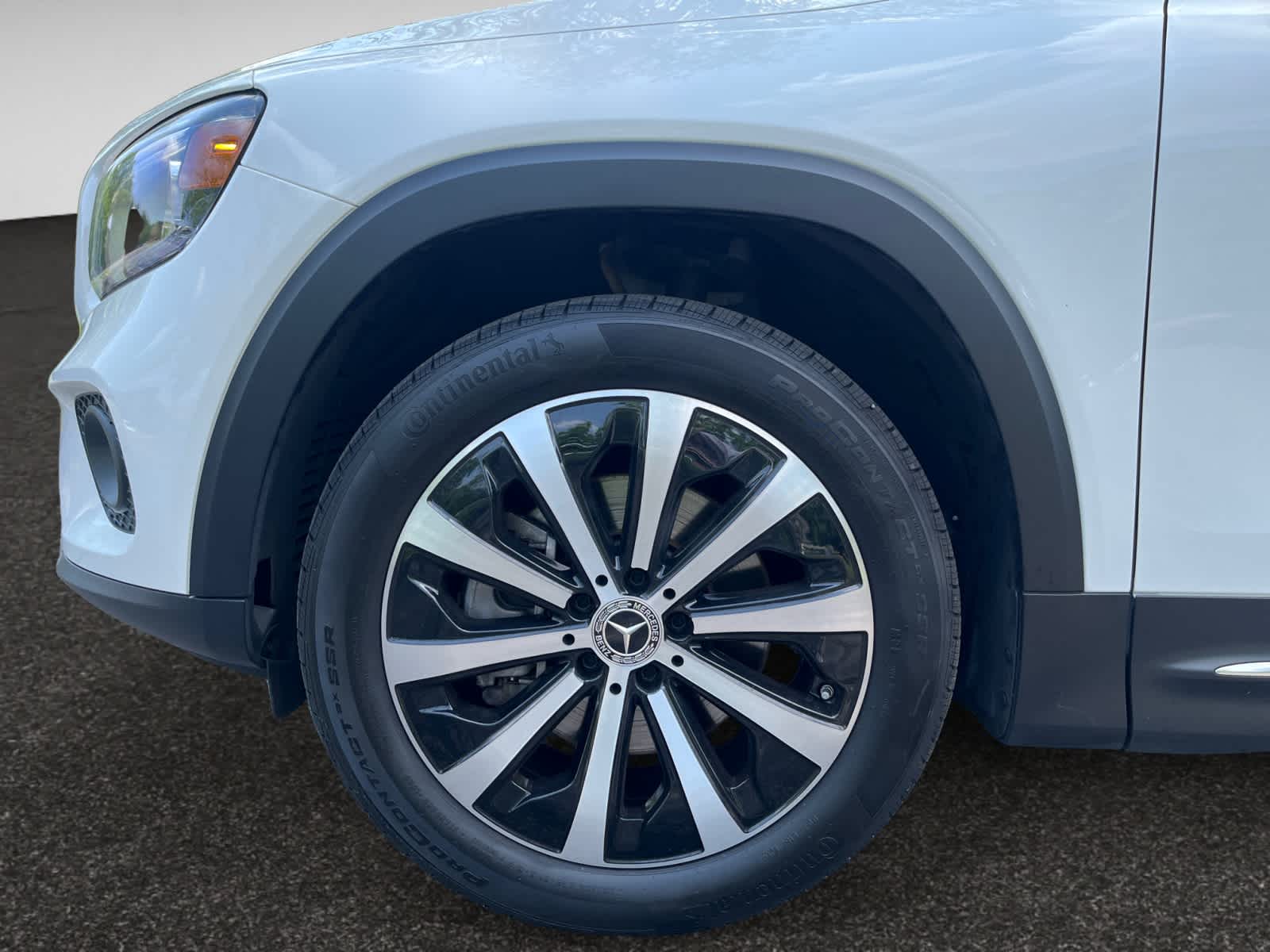 used 2022 Mercedes-Benz GLB 250 car, priced at $32,488