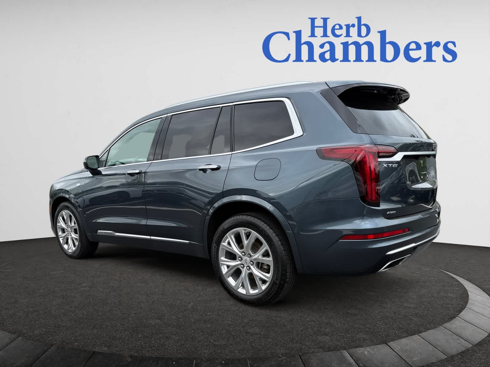 used 2020 Cadillac XT6 car, priced at $31,488