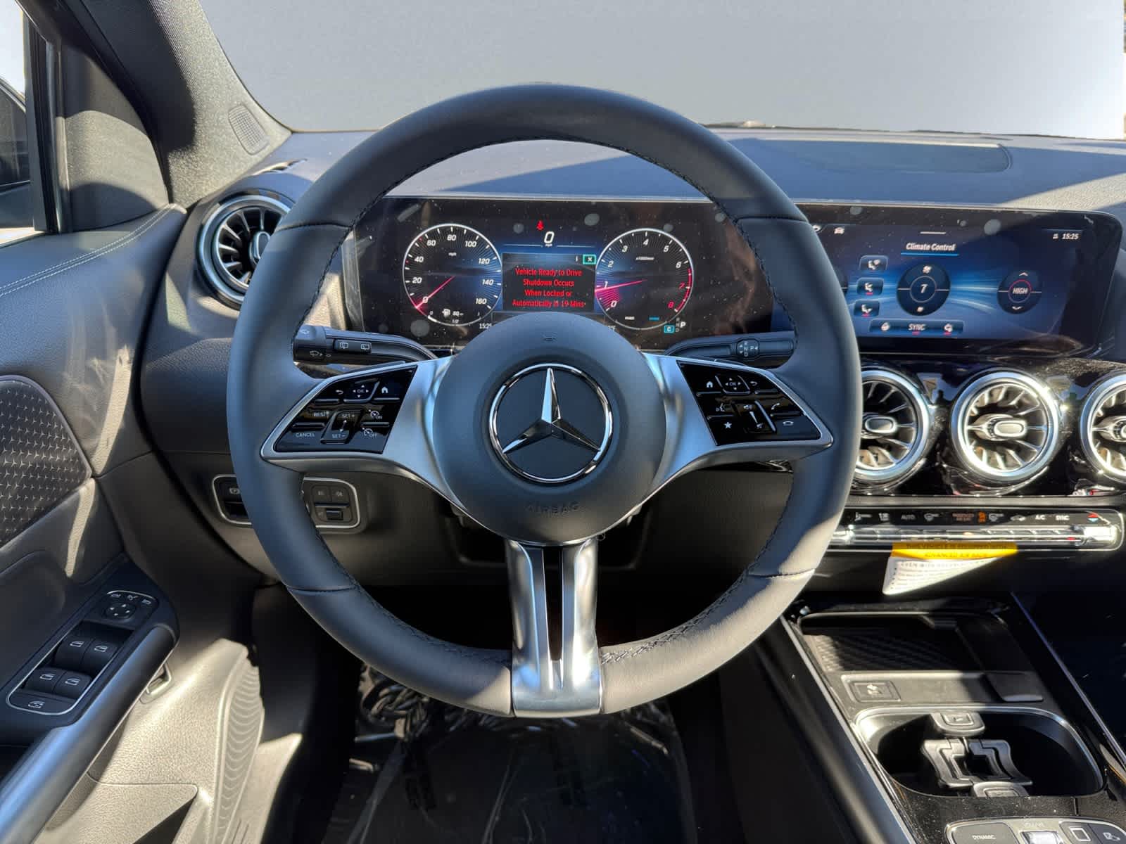 new 2025 Mercedes-Benz GLA 250 car