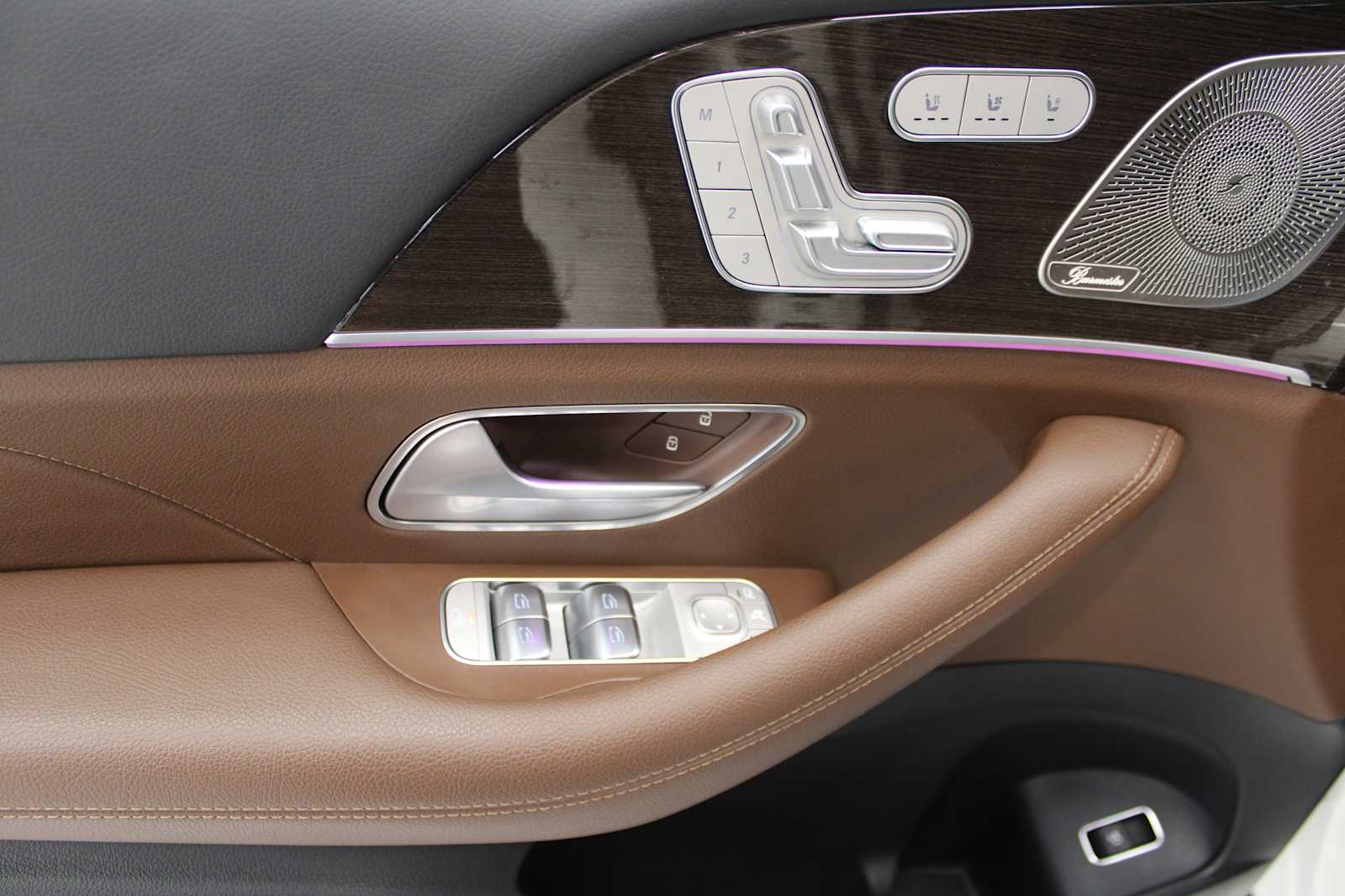 used 2024 Mercedes-Benz GLE 350 car, priced at $59,498