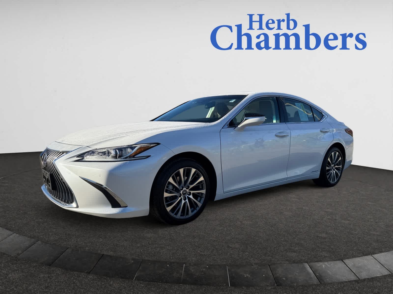 used 2021 Lexus ES 300h car, priced at $32,998