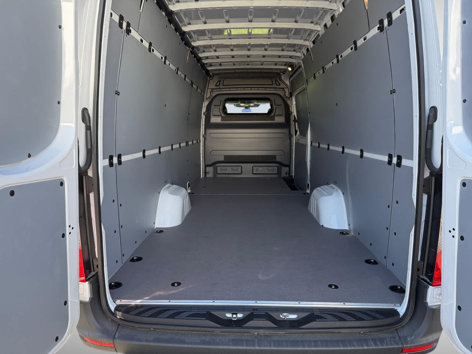 new 2024 Mercedes-Benz Sprinter car