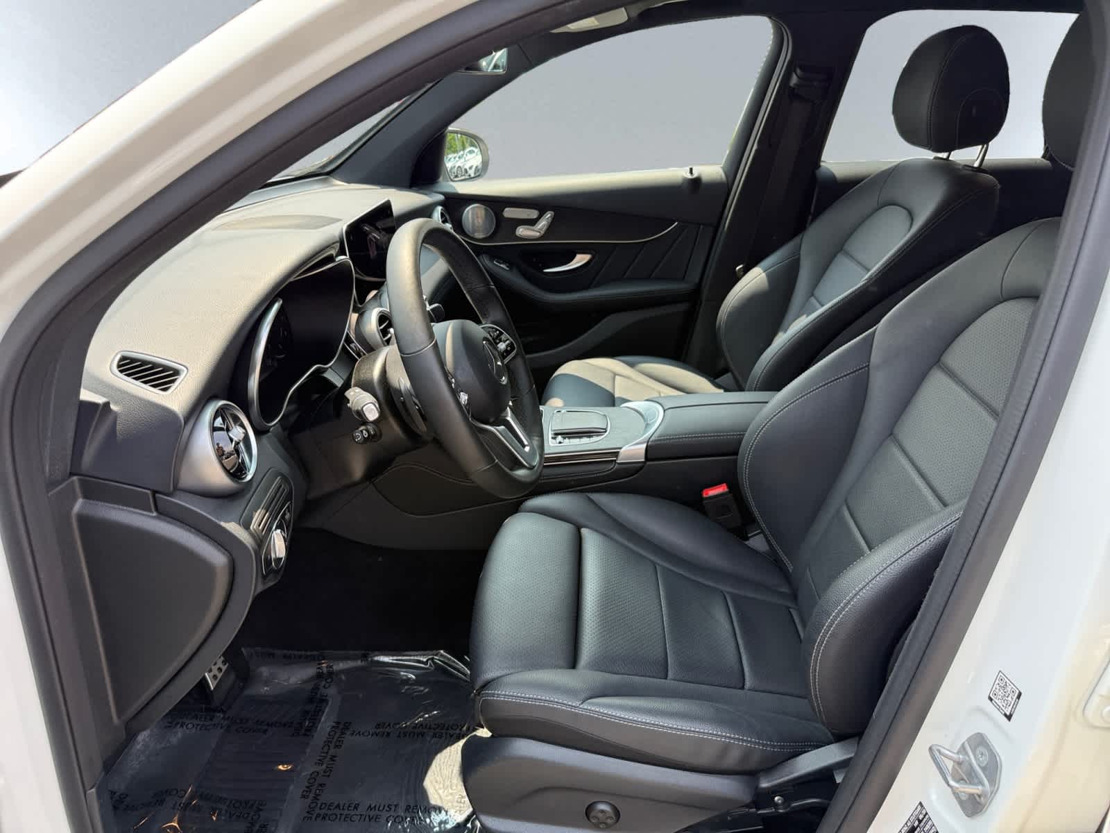 used 2020 Mercedes-Benz GLC 300 car, priced at $32,388