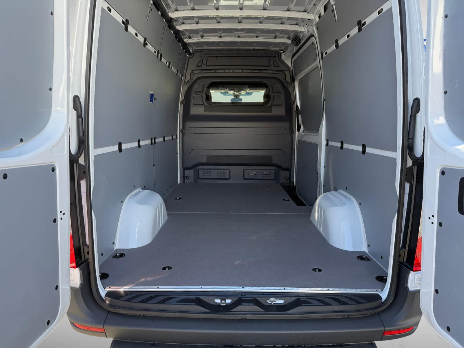 new 2024 Mercedes-Benz Sprinter car