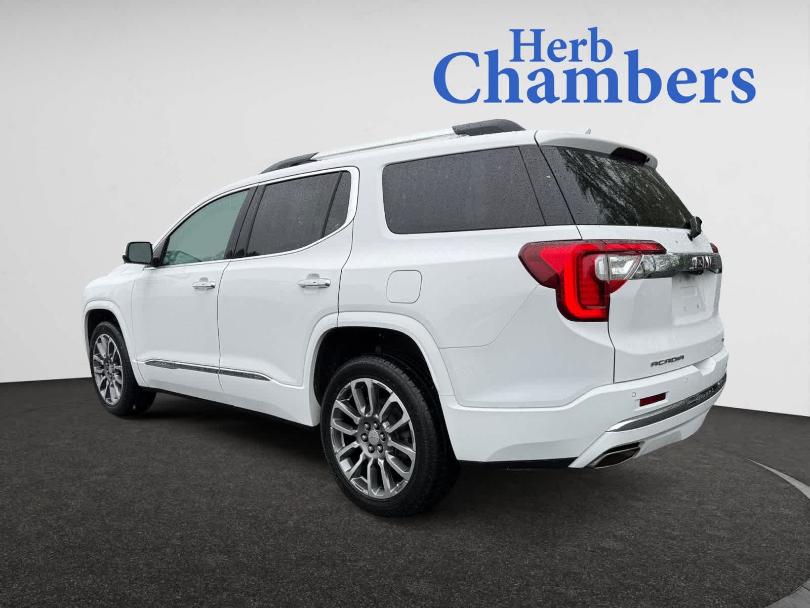 used 2021 GMC Acadia car, priced at $29,488