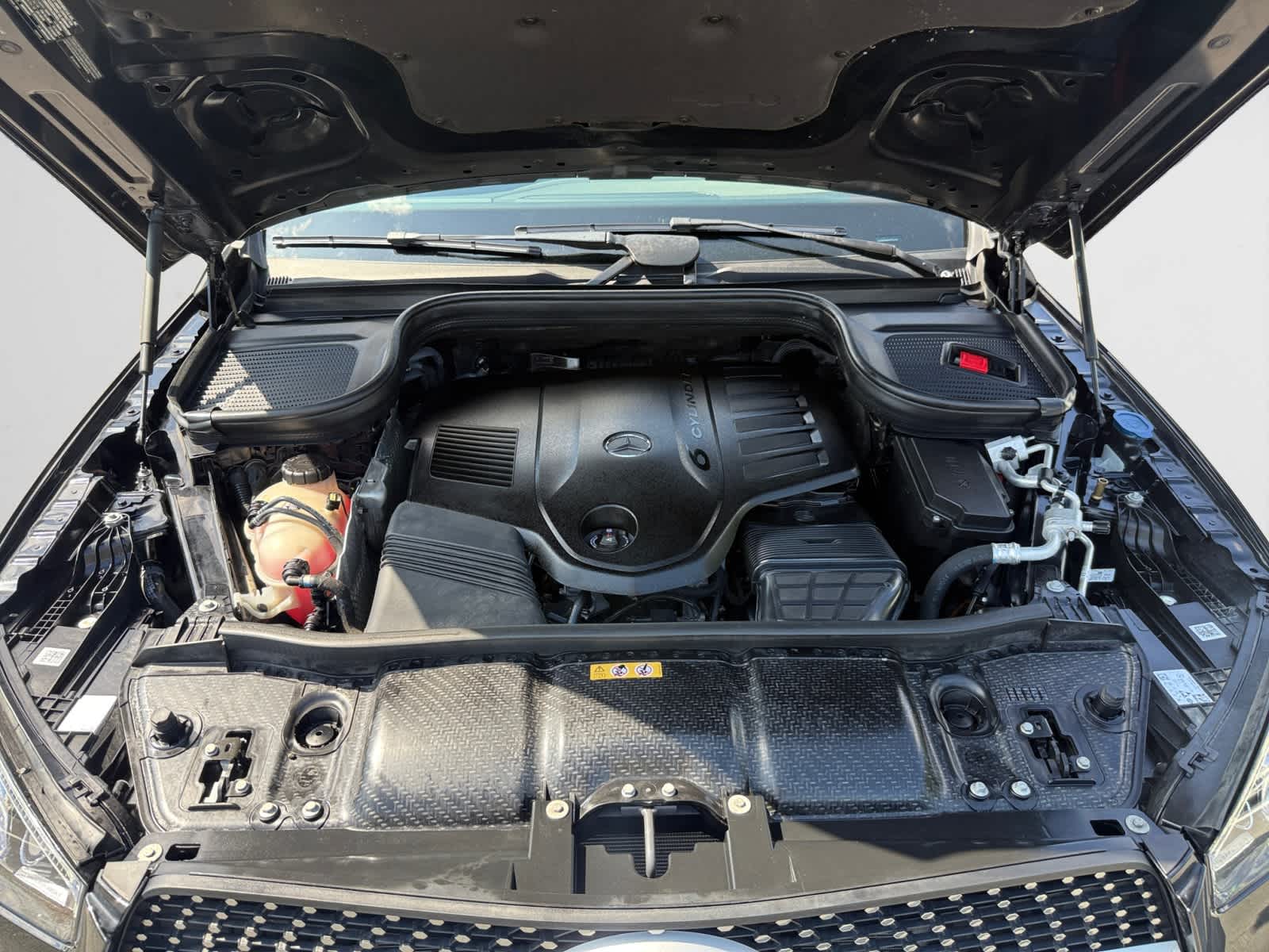 used 2022 Mercedes-Benz GLE 450 car, priced at $53,998