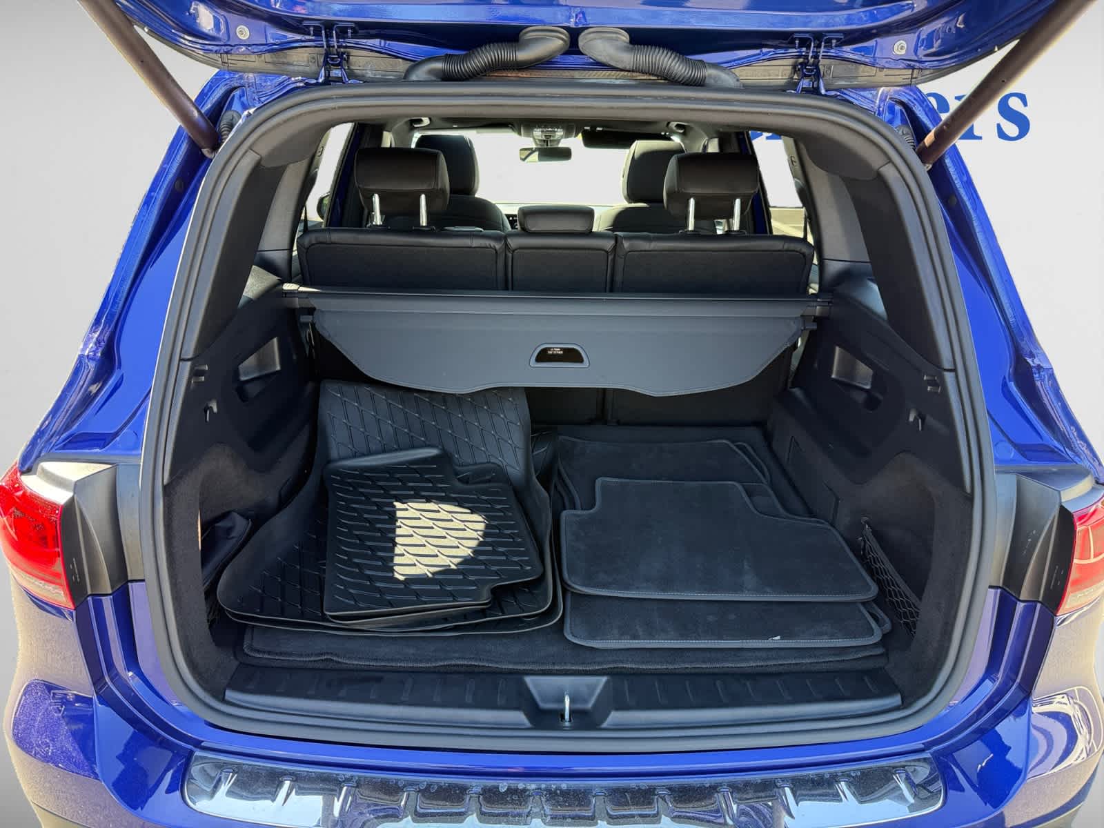 used 2021 Mercedes-Benz GLB 250 car, priced at $31,998