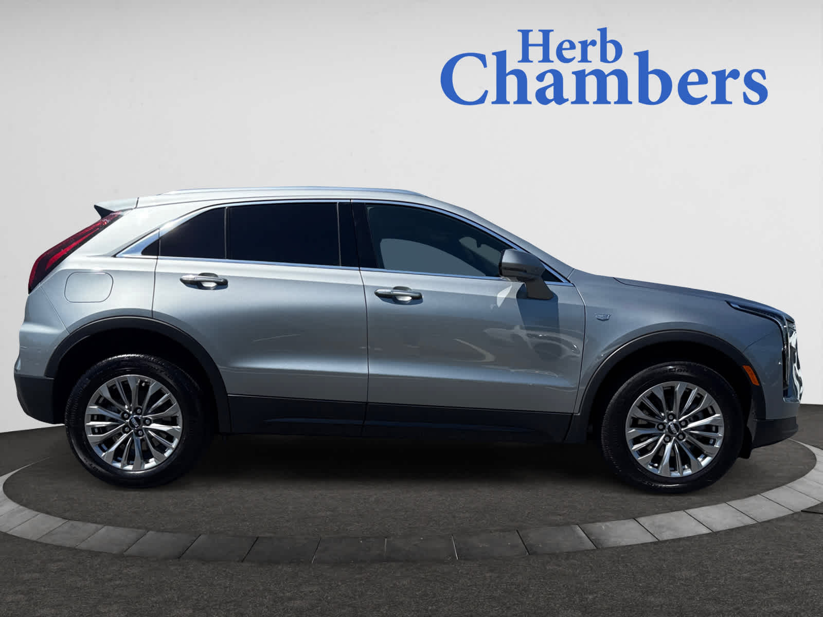 used 2024 Cadillac XT4 car, priced at $37,988