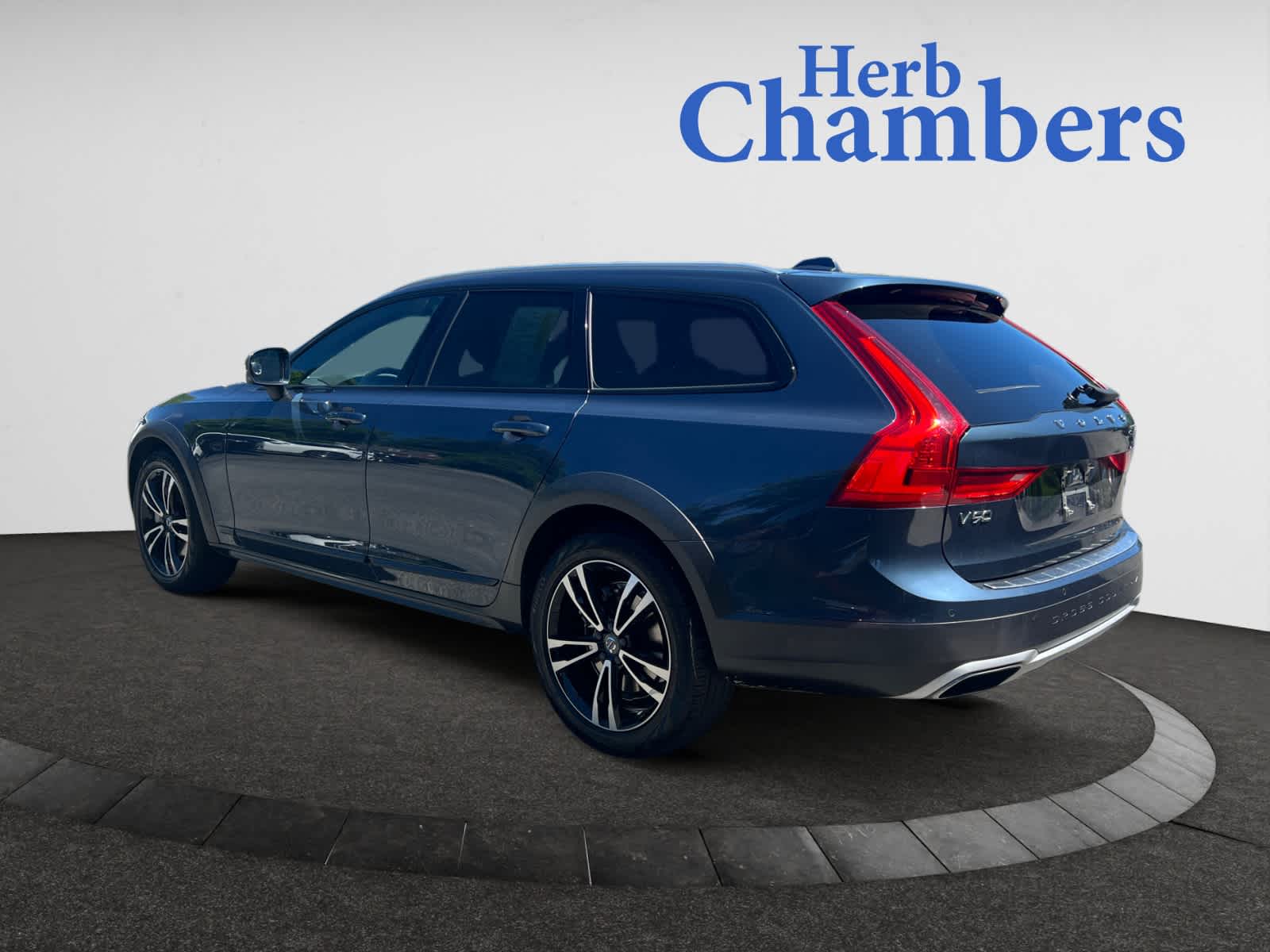 used 2018 Volvo V90 Cross Country car, priced at $25,998