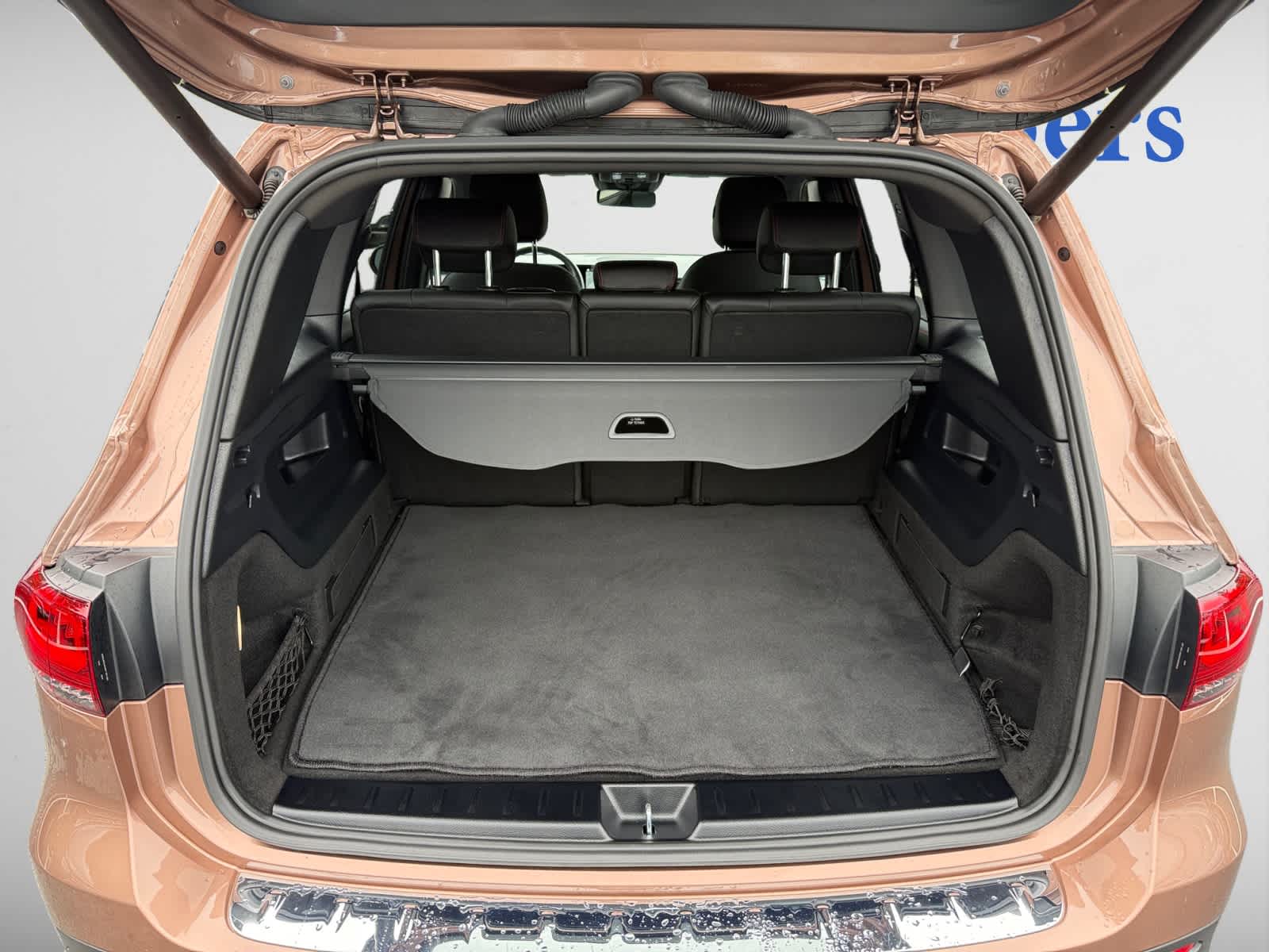 used 2023 Mercedes-Benz GLB 250 car, priced at $39,688