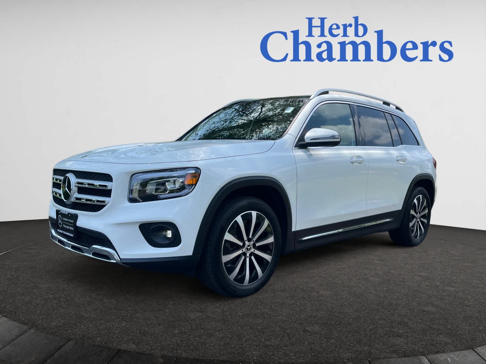 used 2022 Mercedes-Benz GLB 250 car, priced at $32,488