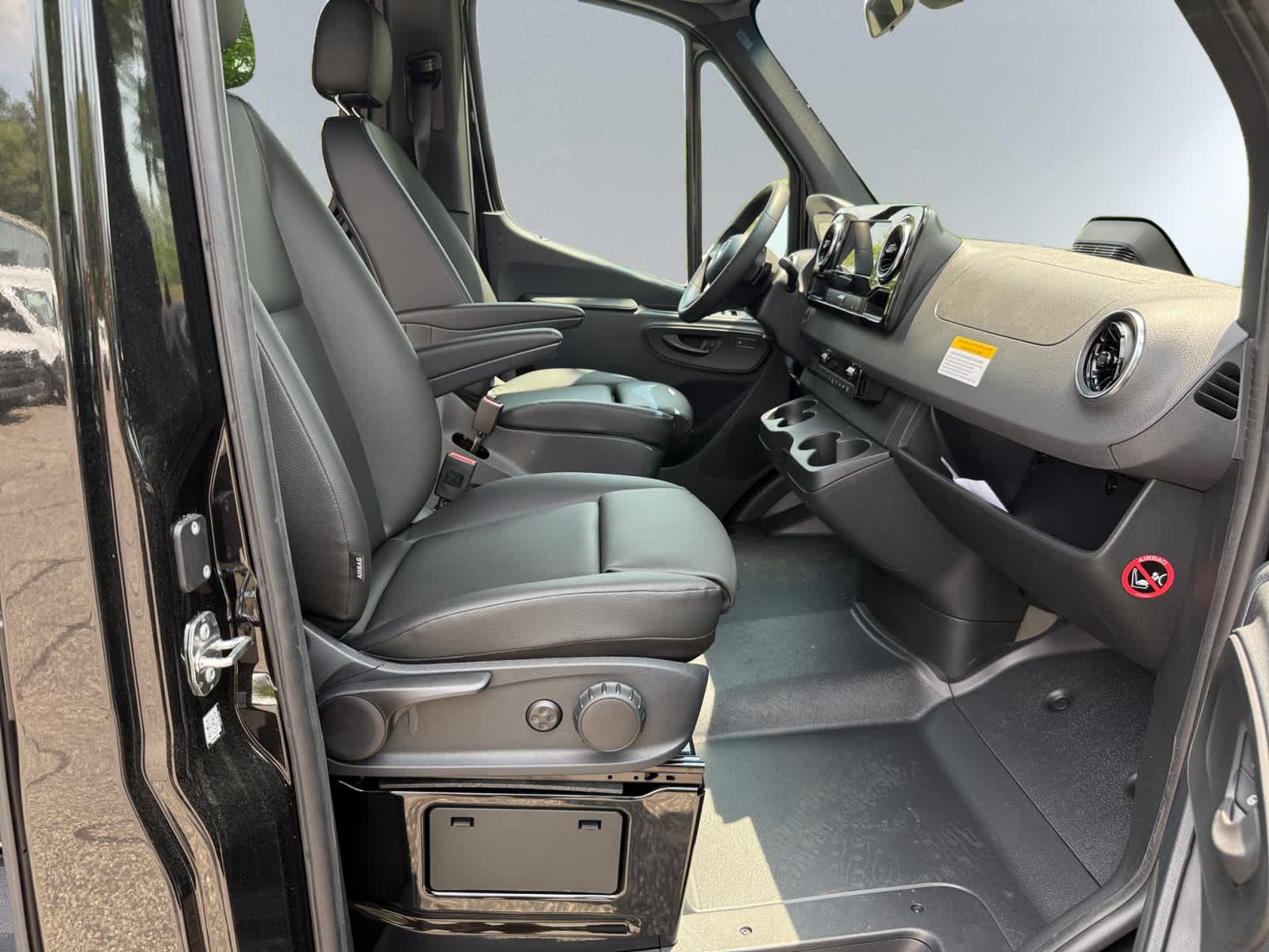 new 2025 Mercedes-Benz Sprinter 2500 car