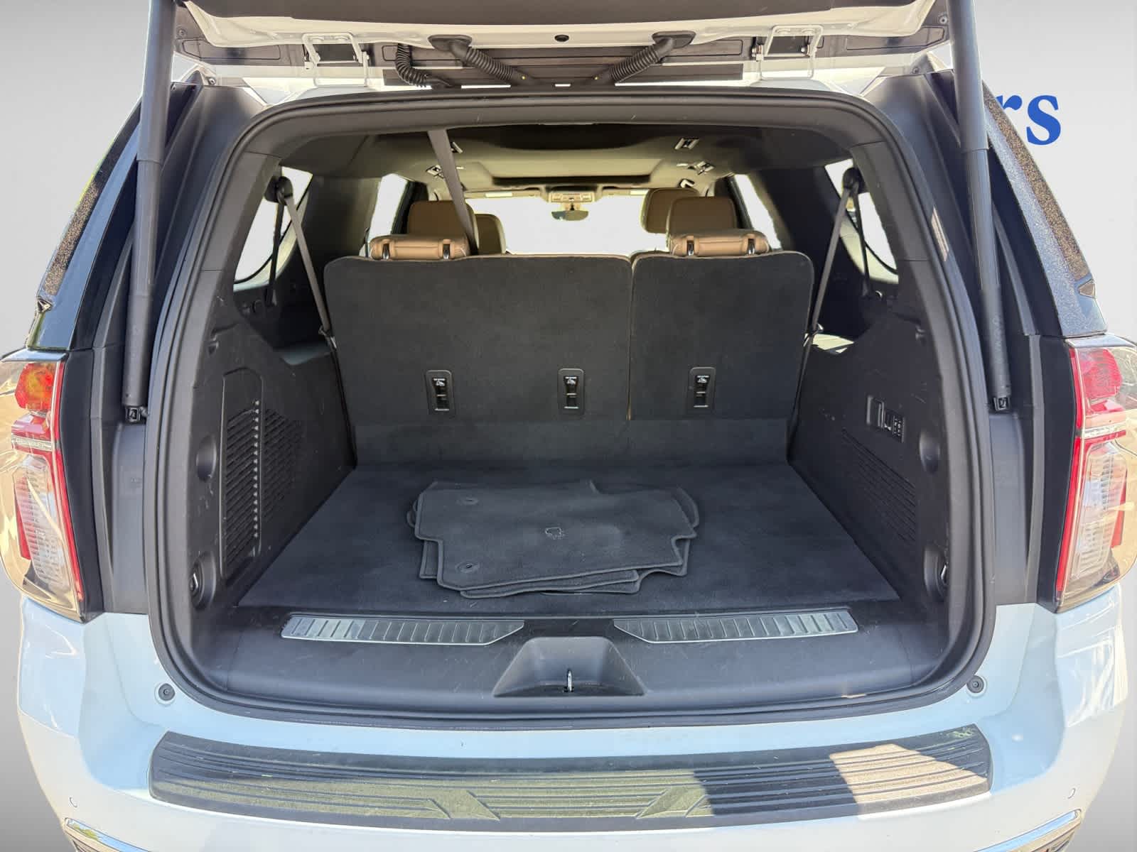 used 2021 Chevrolet Suburban car, priced at $39,988