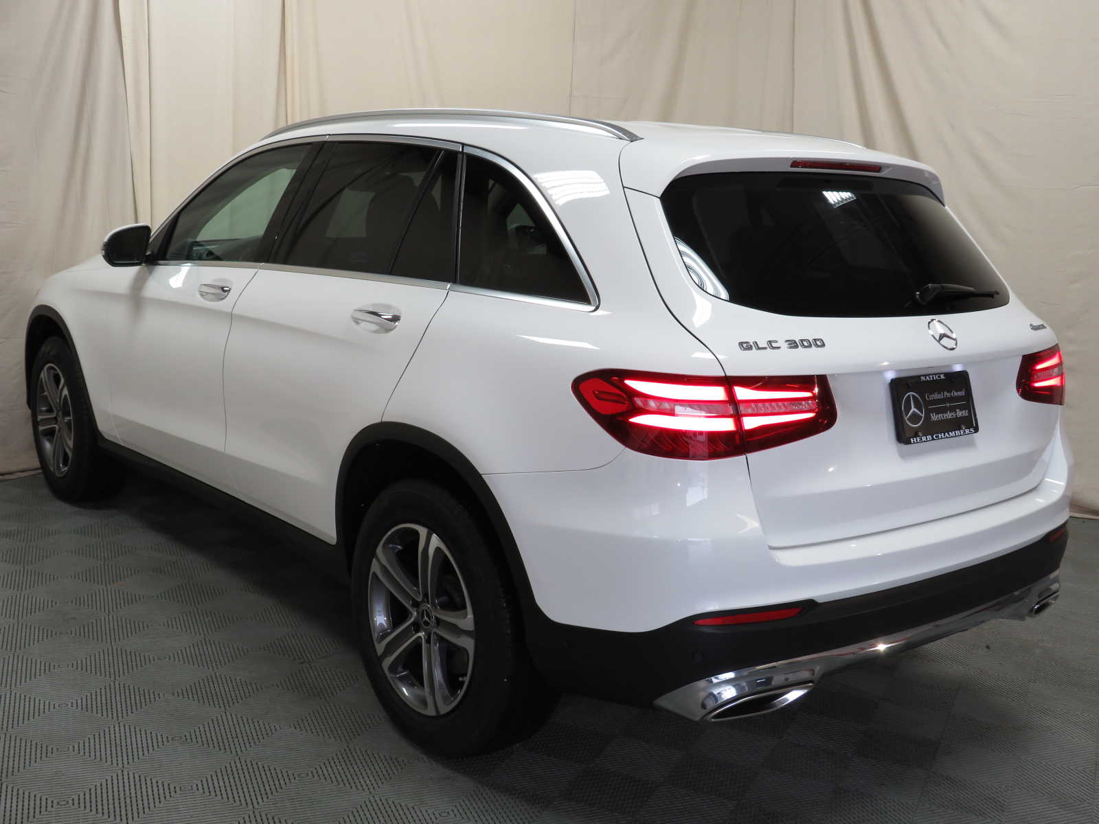 used 2017 Mercedes-Benz GLC 300 car, priced at $17,998