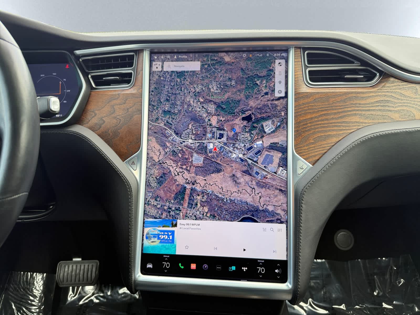 used 2017 Tesla Model X car, priced at $27,488